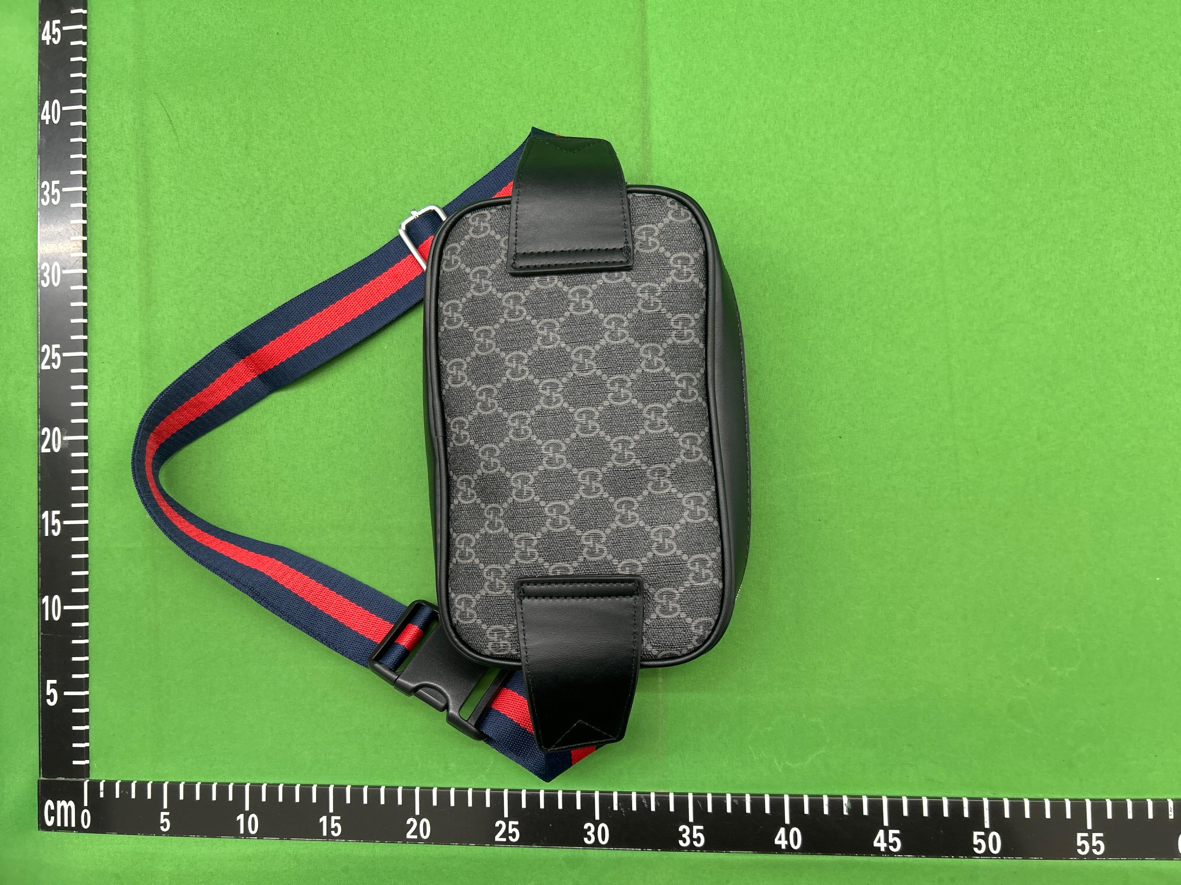 Foto QC 7 de Louis Vuitton Trio Messenger Monogram Shadow Black