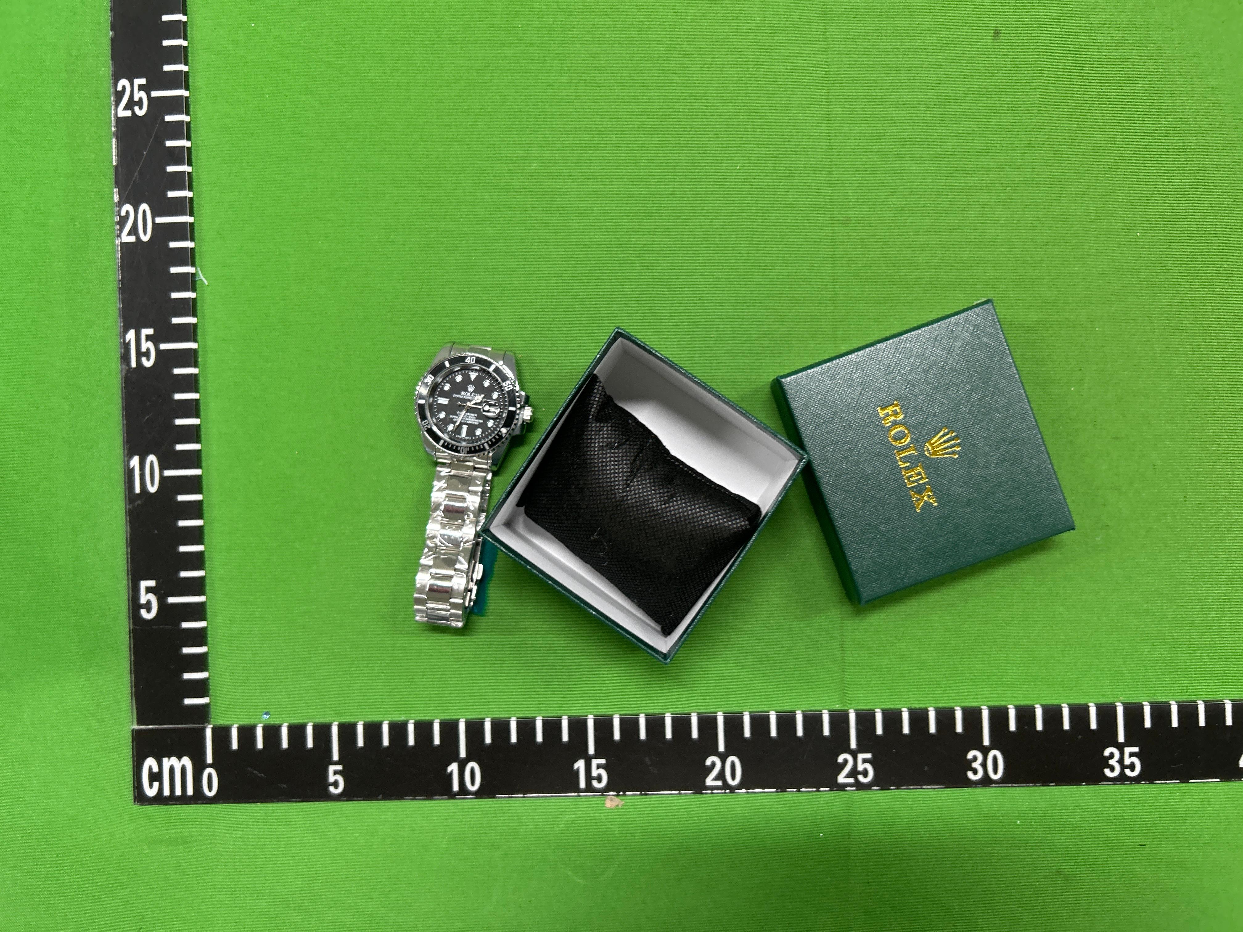 Foto QC 1 de Rolex Submariner Date Hulk 116610LV