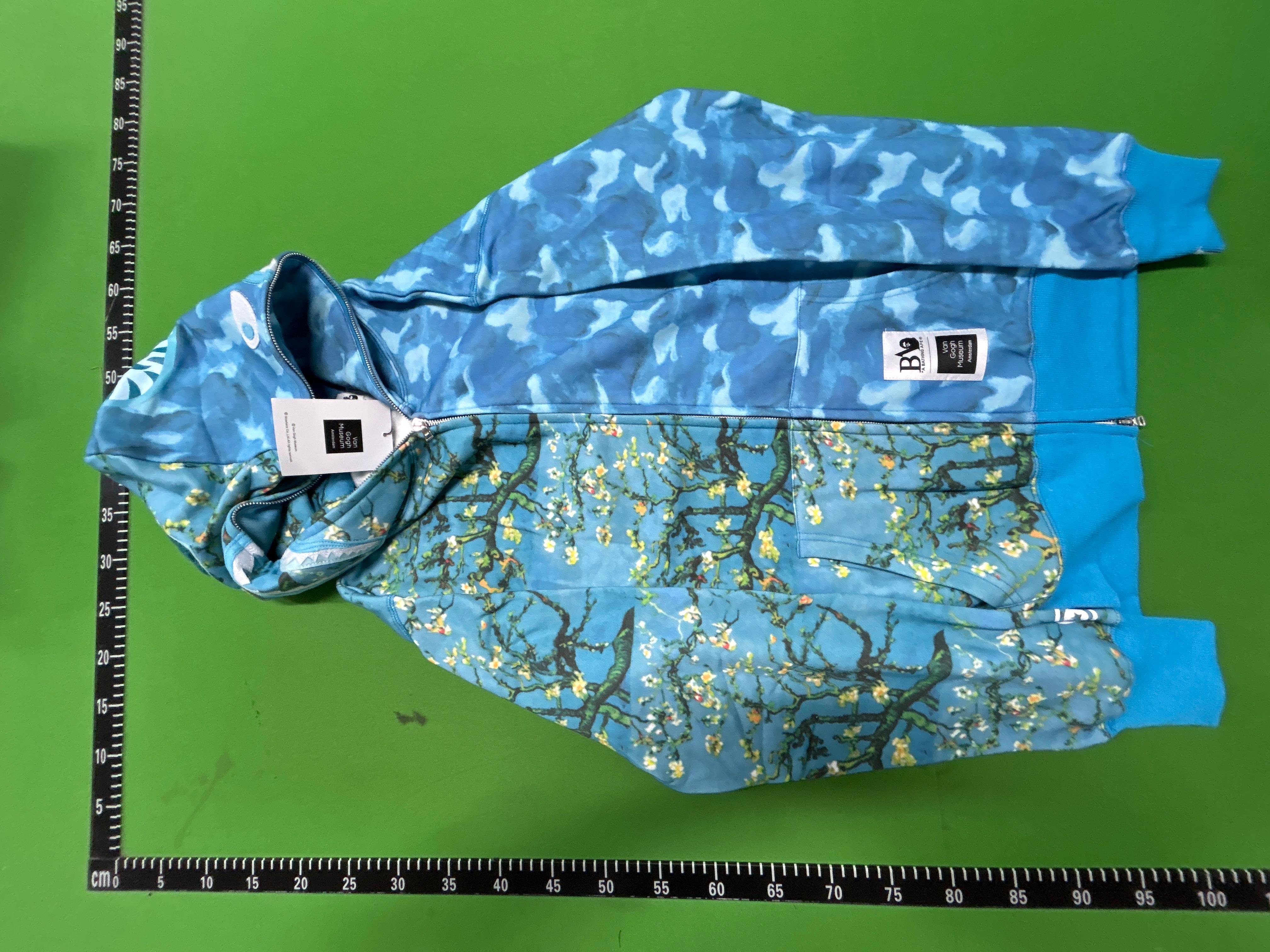 Foto QC 3 de BAPE Van Gogh Museum Shark Zip Sweater Almond Blossom Camo Teal