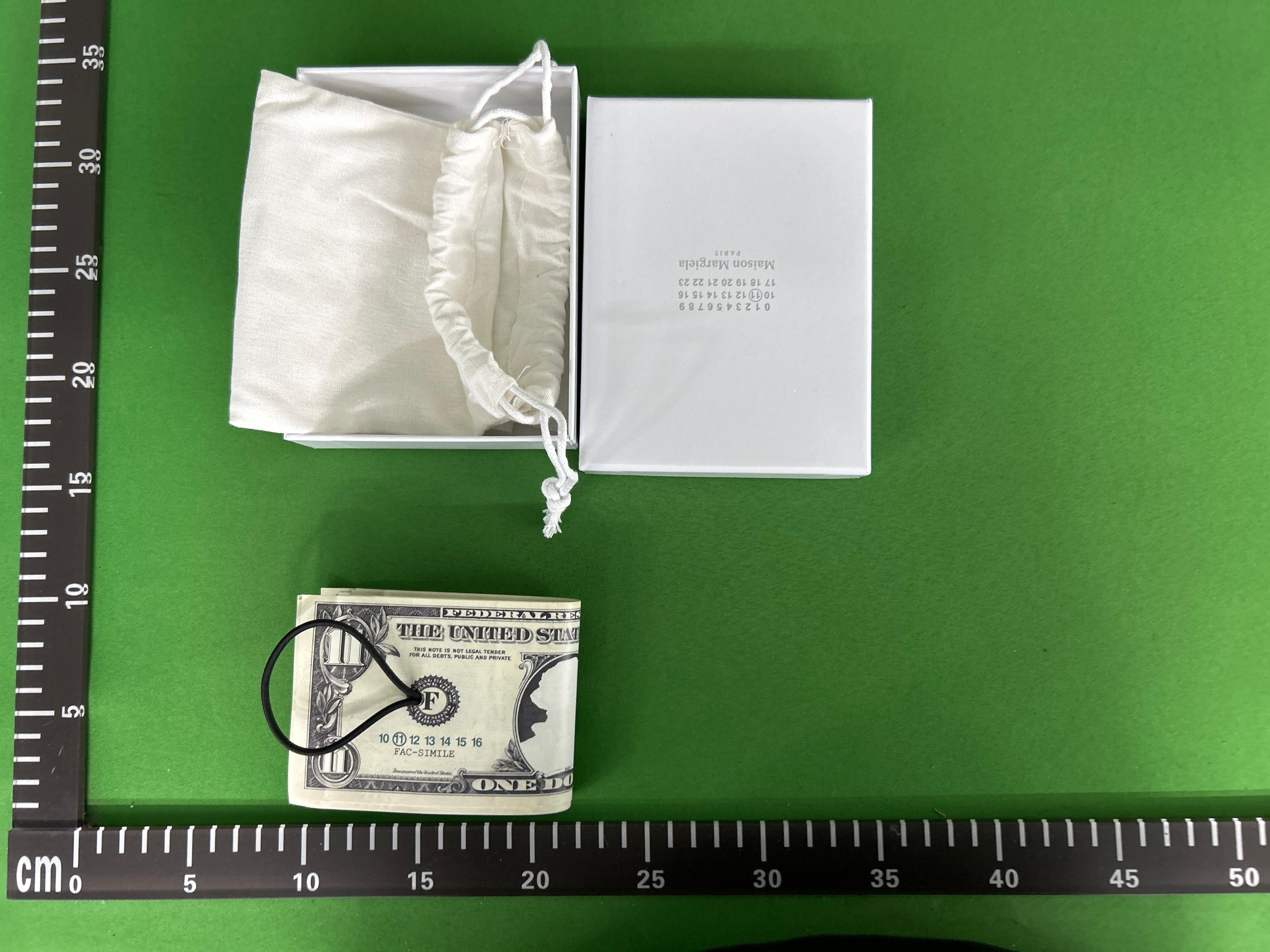 Foto QC 2 de Maison Margiela 11 Dollar Bill Receipt Wallet Printed Leather Multicolor