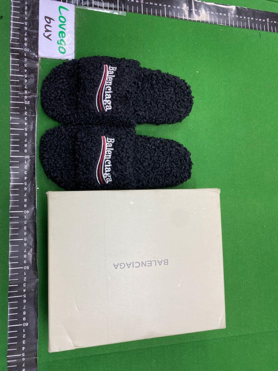 Foto QC 2 de Balenciaga Furry Slide Shearling Political Campaign Pink