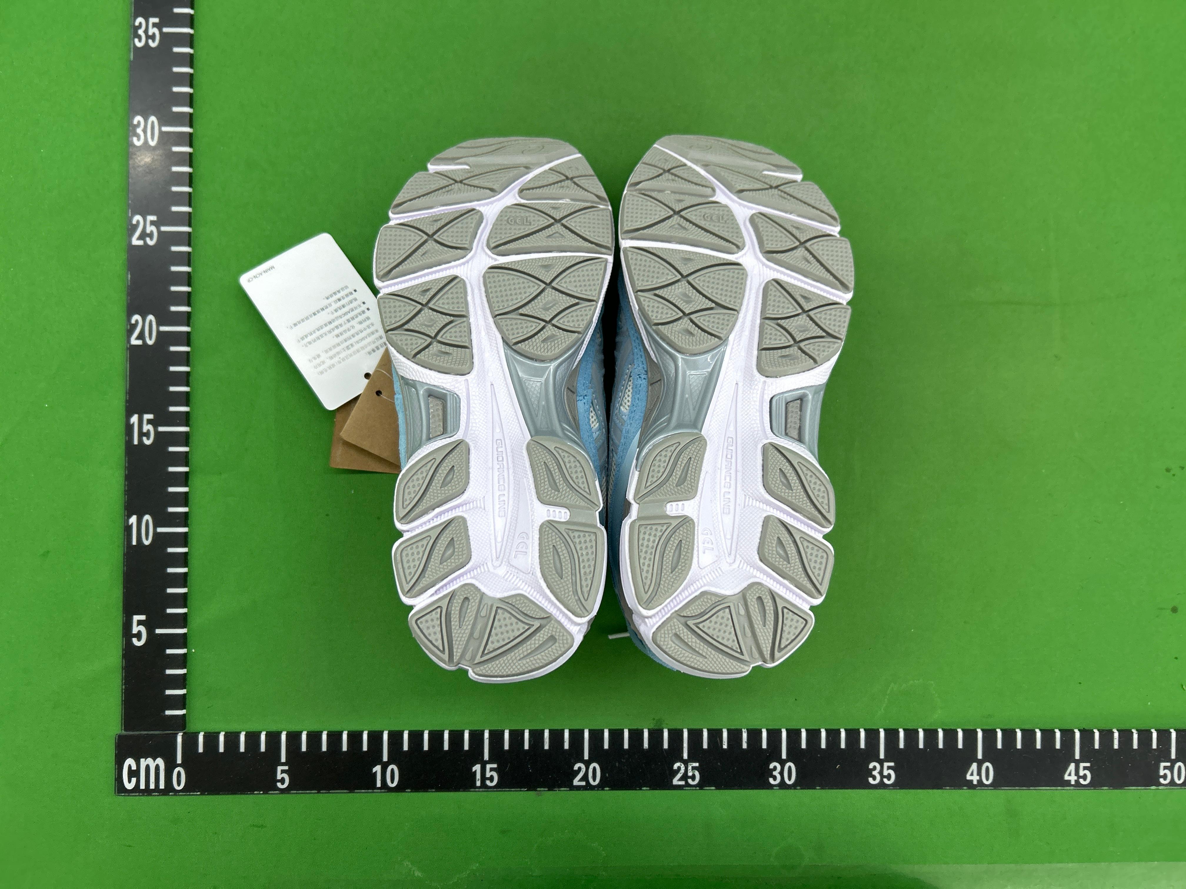 Foto QC 8 de Asics GEL-NYC Cloud Grey Green 1203A383-022