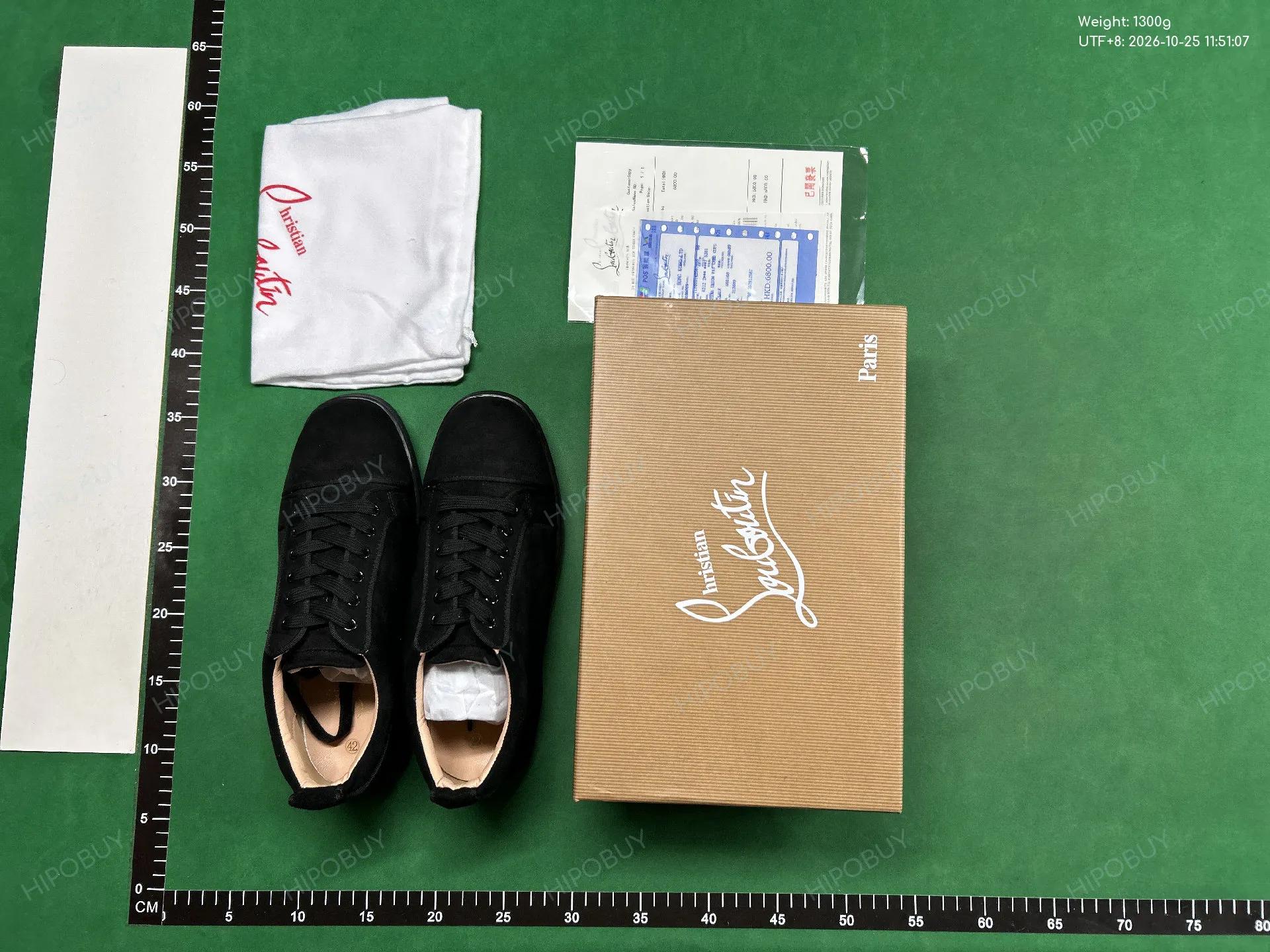 Foto QC 8 de Christian Louboutin Louis Junior Low Grey Suede