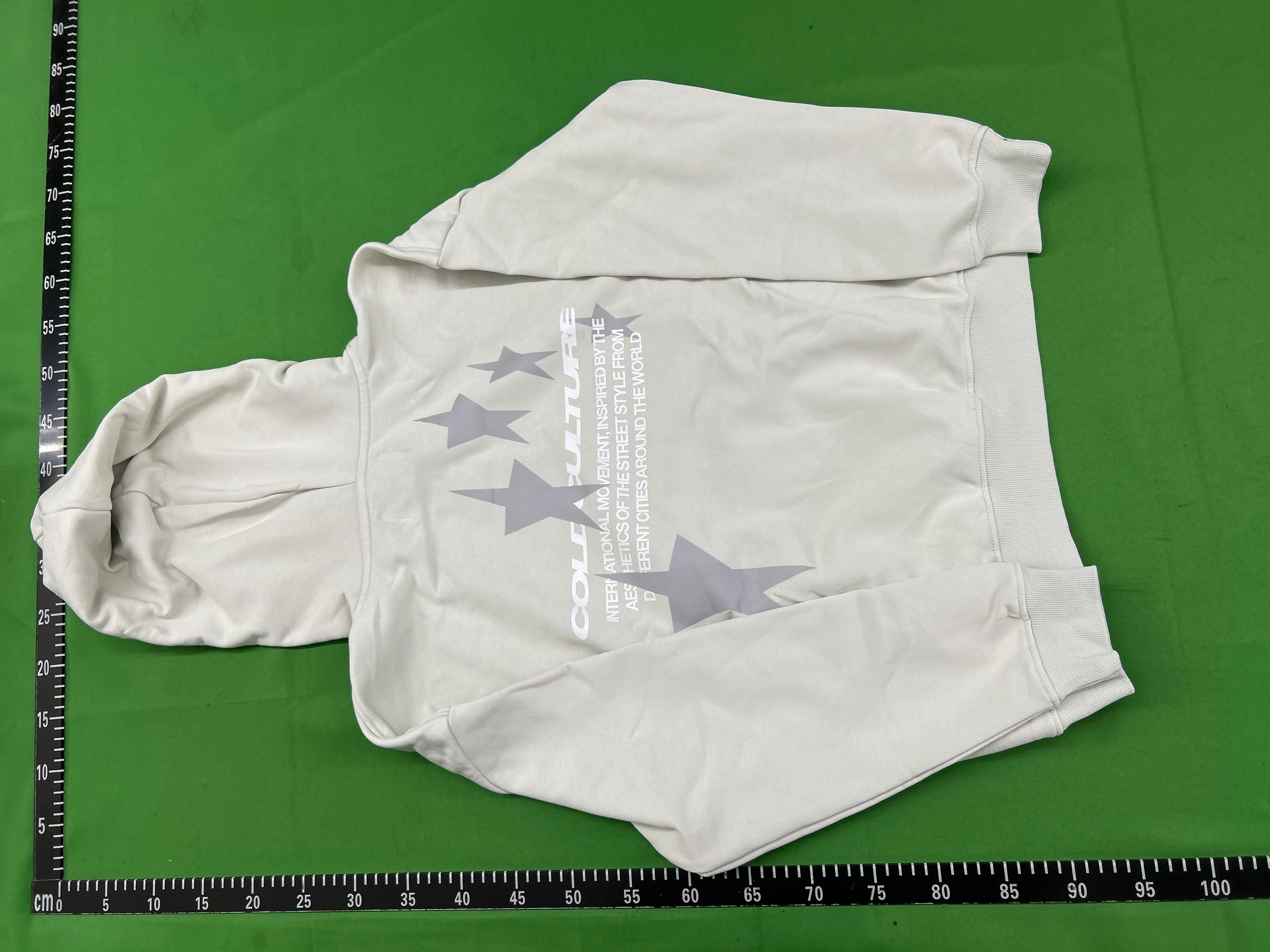 Foto QC 3 de Cold Culture Boxy Hoodie Red Boots Graphic Black