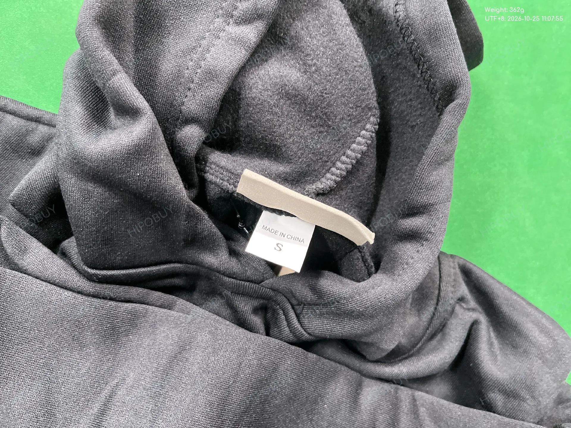 Foto QC 1 de Fear of God Essentials Hoodie Back Logo Grey