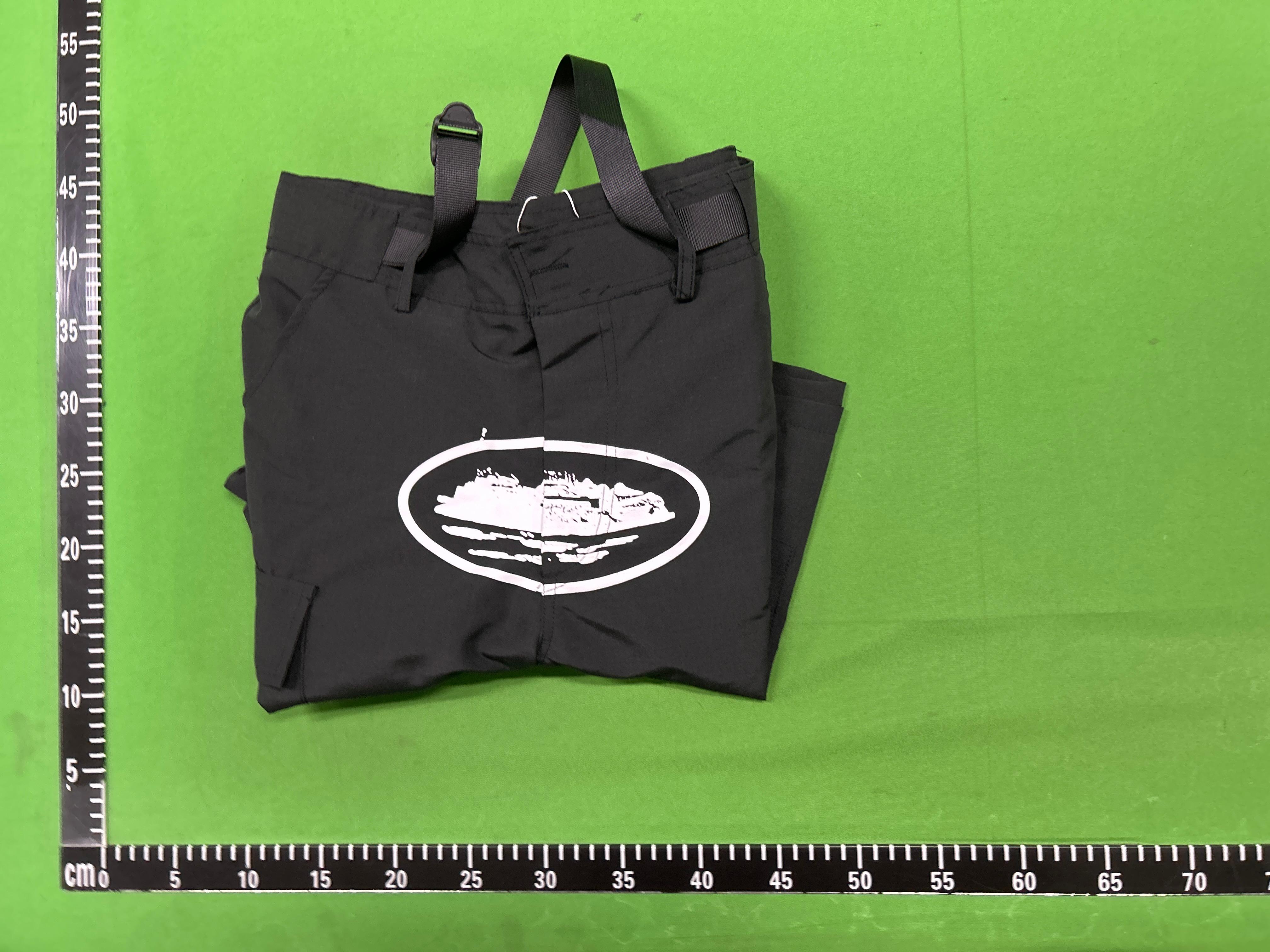 Foto QC 1 de Corteiz Cargo Shorts Multi-Pocket Black