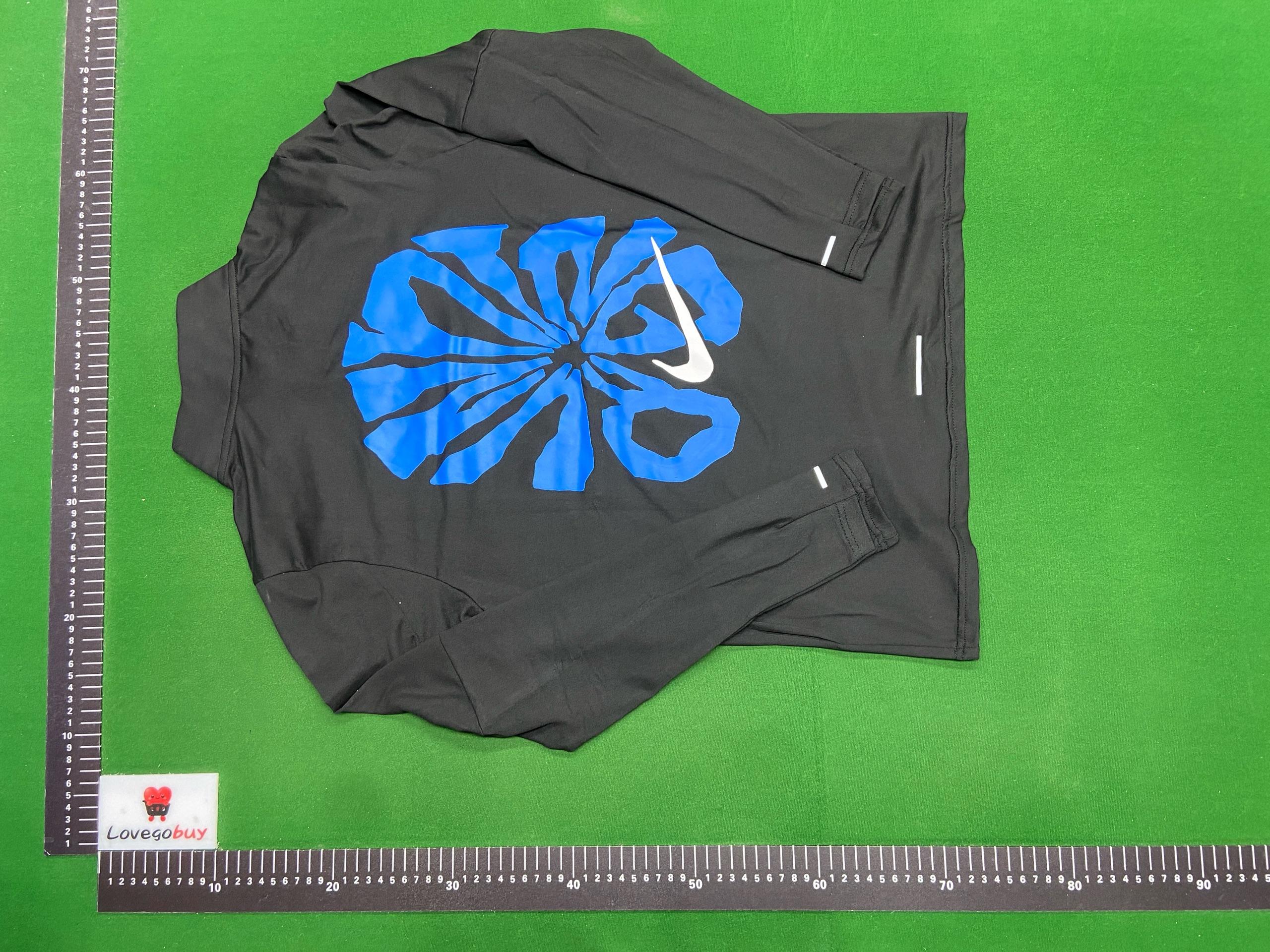 Foto QC 3 de Nike Running Energy Shirt Graphic Black