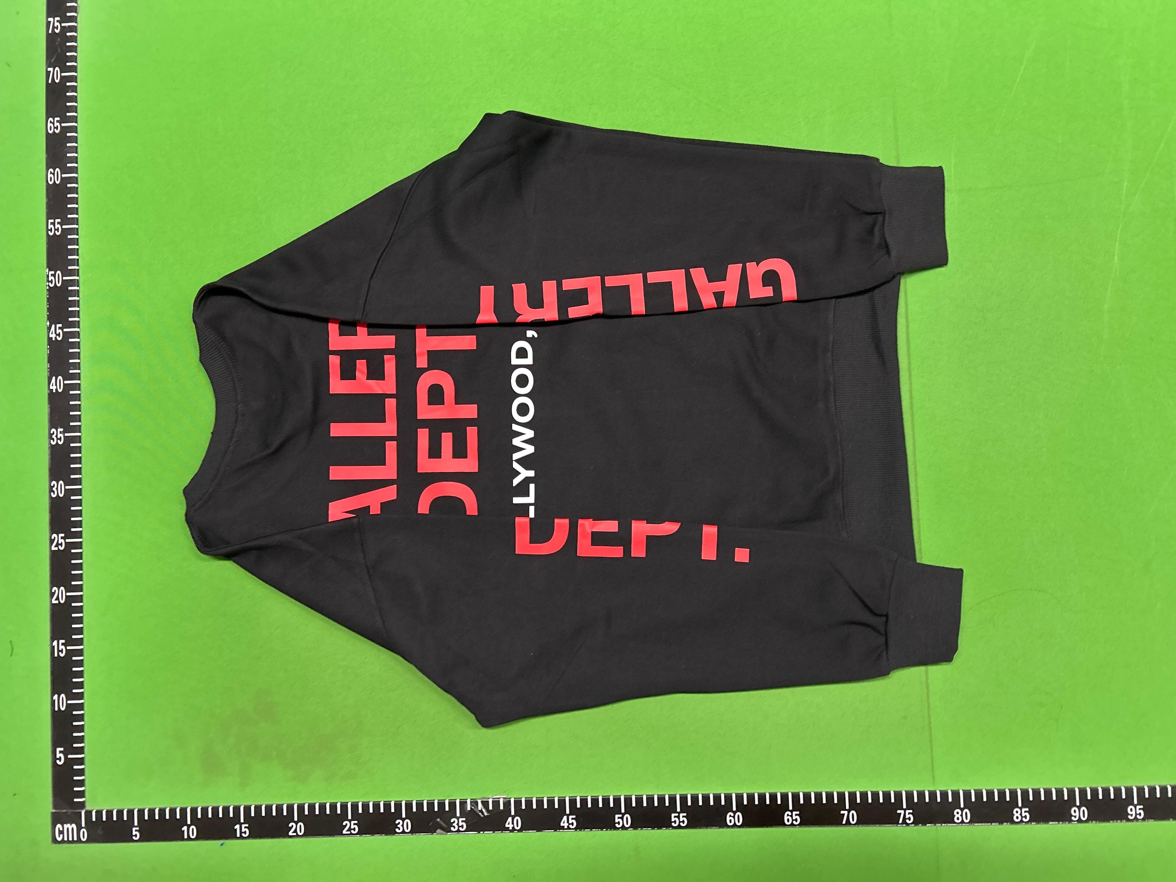 Foto QC 8 de Gallery Dept. Earth Crisis Sweatshirt Black