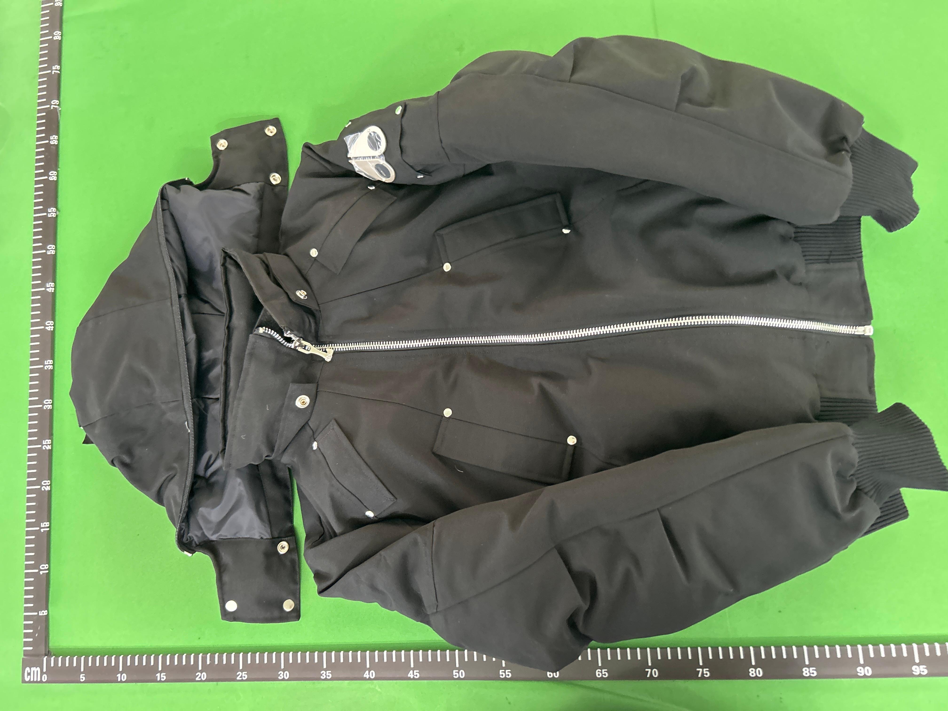Foto QC 2 de Moose Knuckles Down Bomber Jacket Fur Hood Red