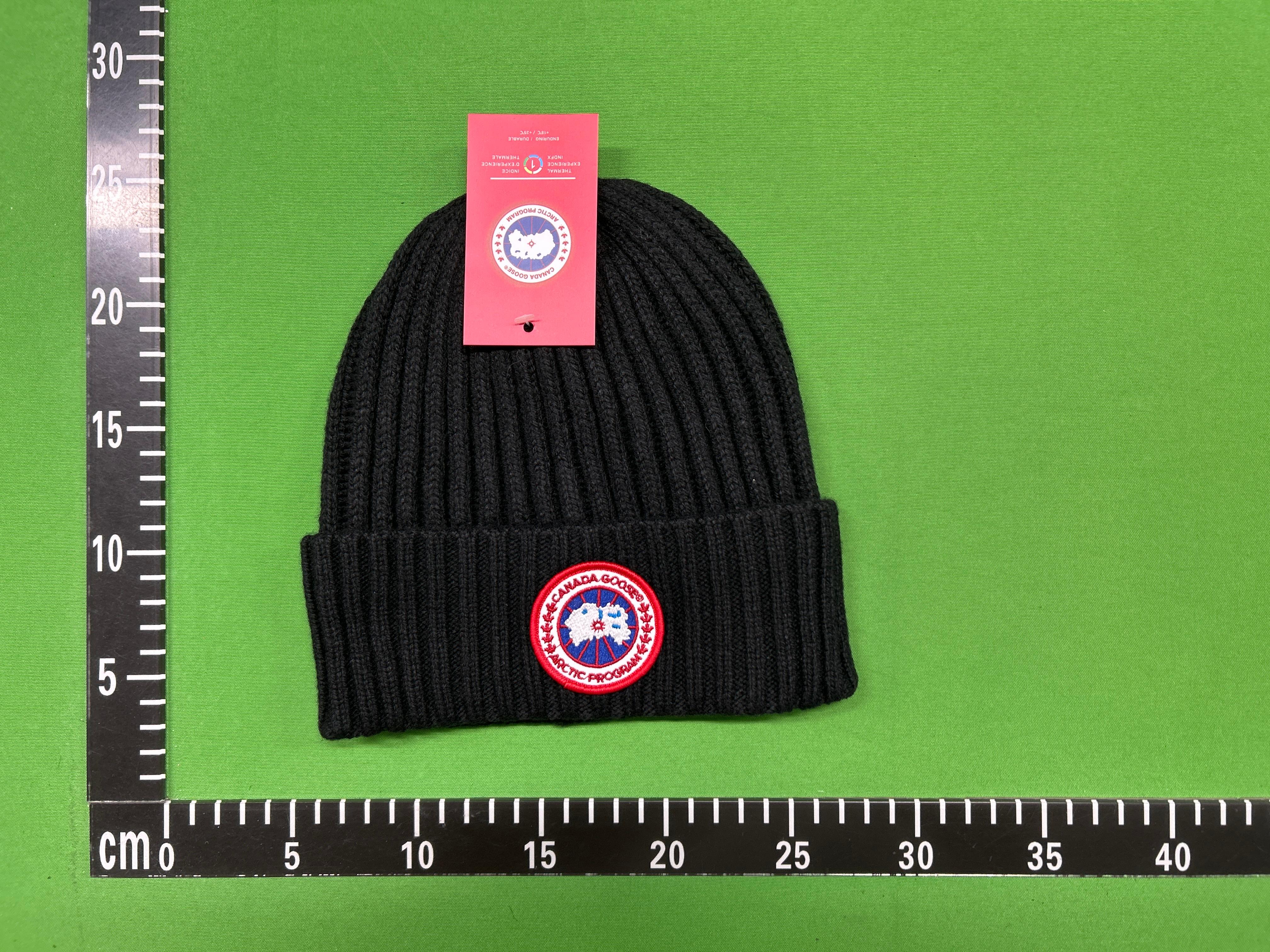 Foto QC 7 de Canada Goose Arctic Disc Beanie Black
