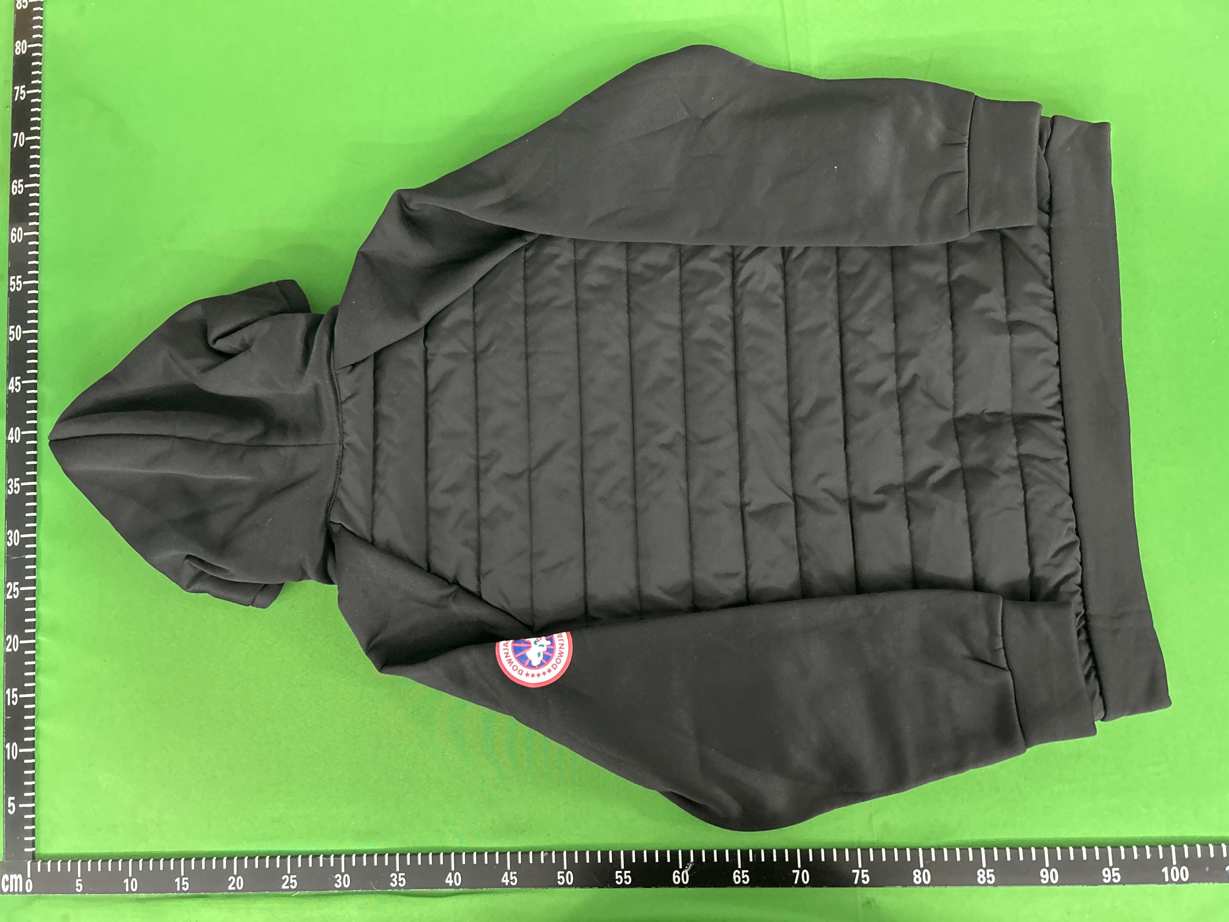 Foto QC 4 de Puffer Jacket Hooded Black