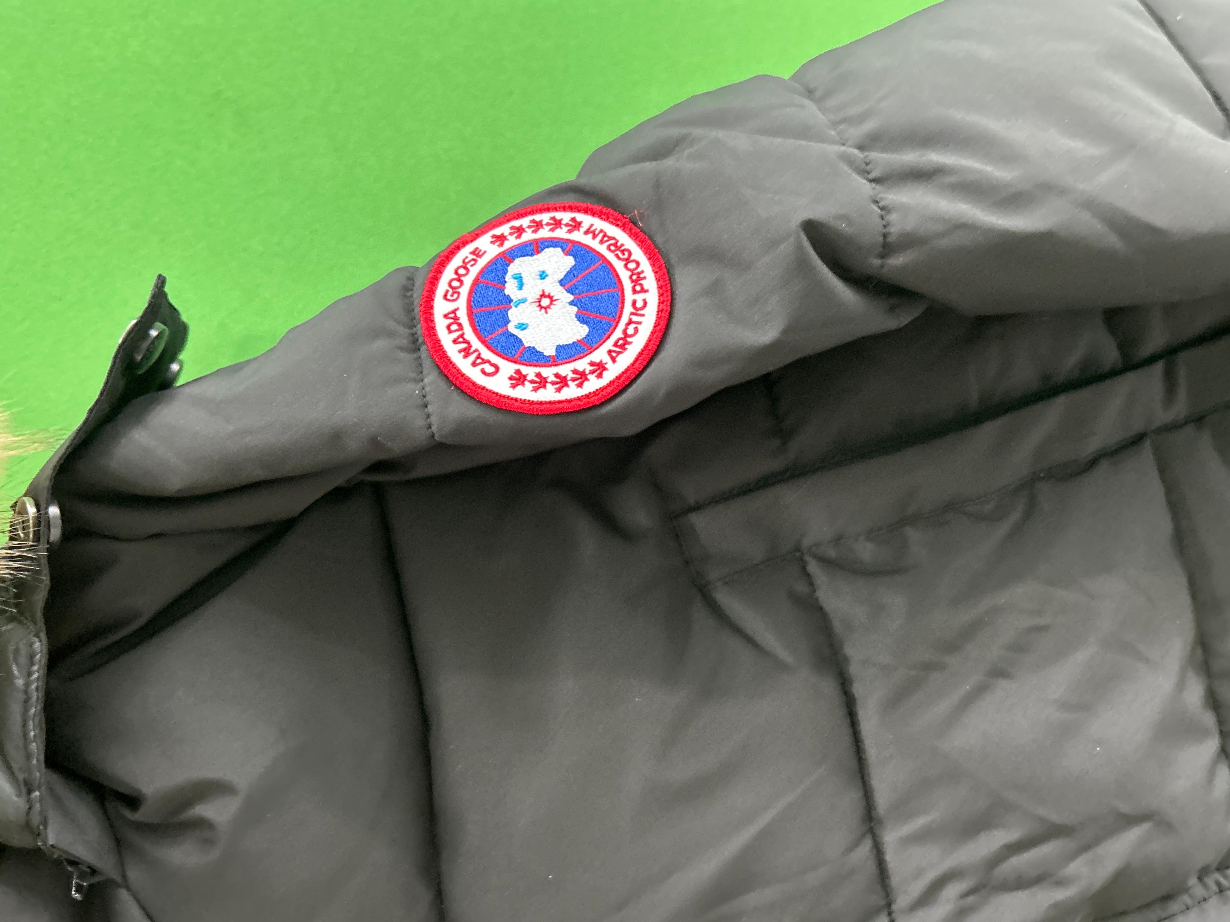 Foto QC 5 de Canada Goose Down Puffer Jacket Fur Hood Black