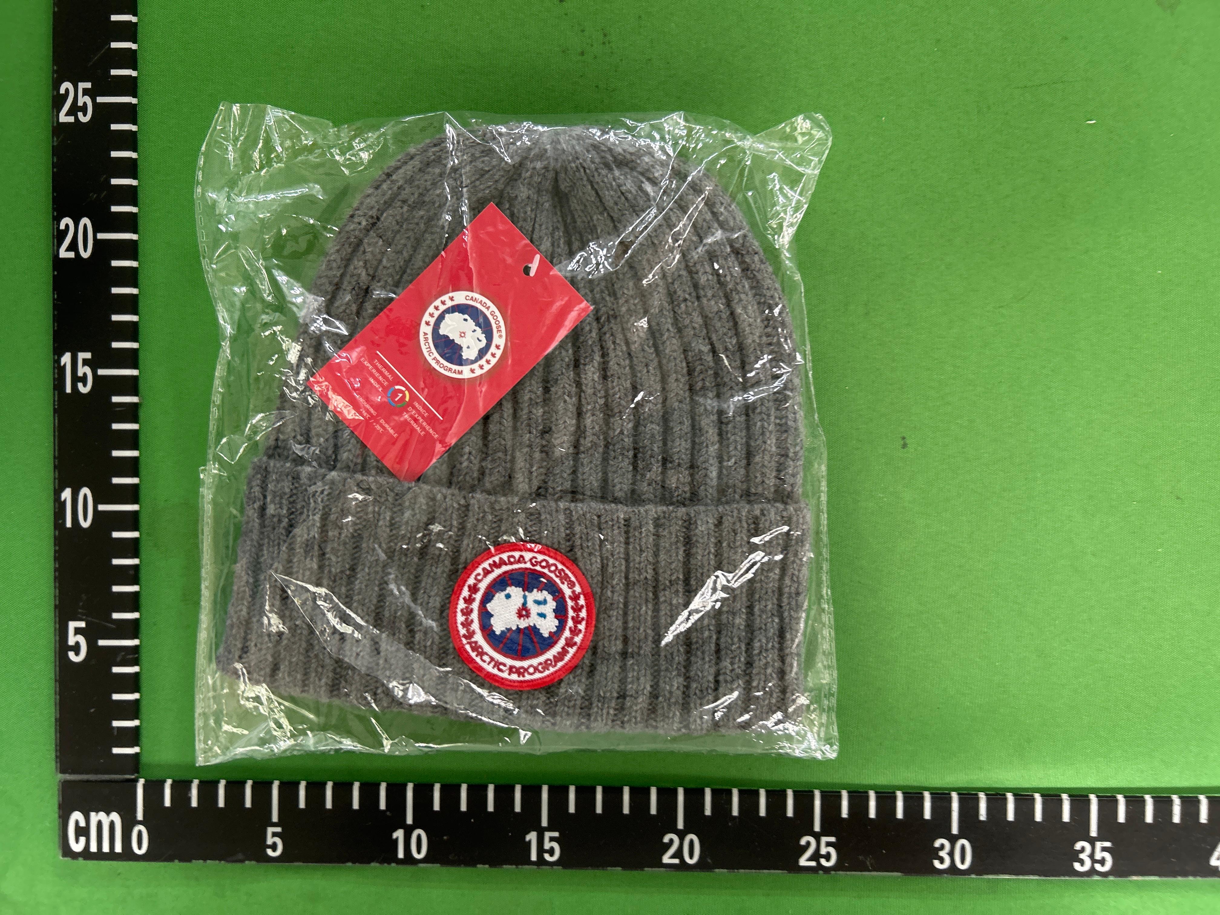Foto QC 4 de Canada Goose Arctic Disc Beanie Black