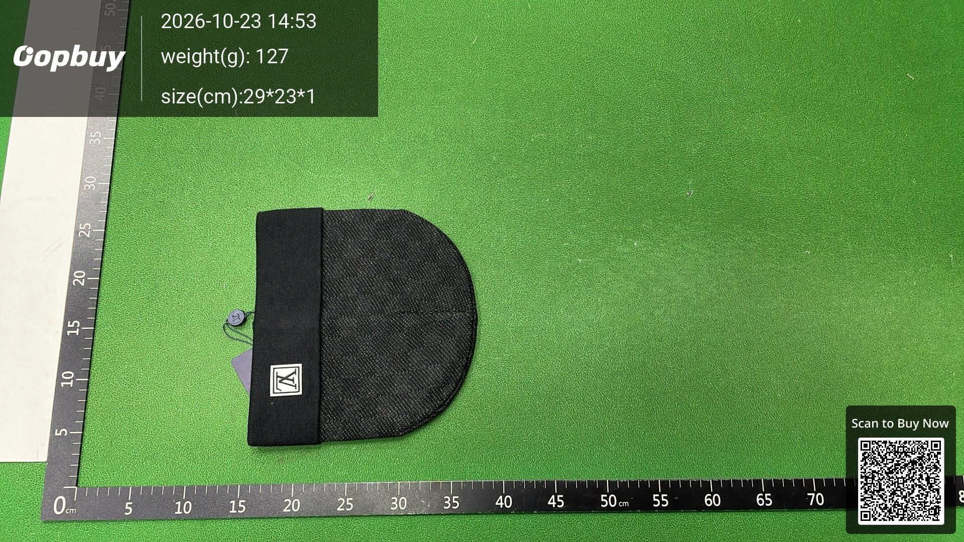 Foto QC 5 de Louis Vuitton Petit Damier Beanie Grey