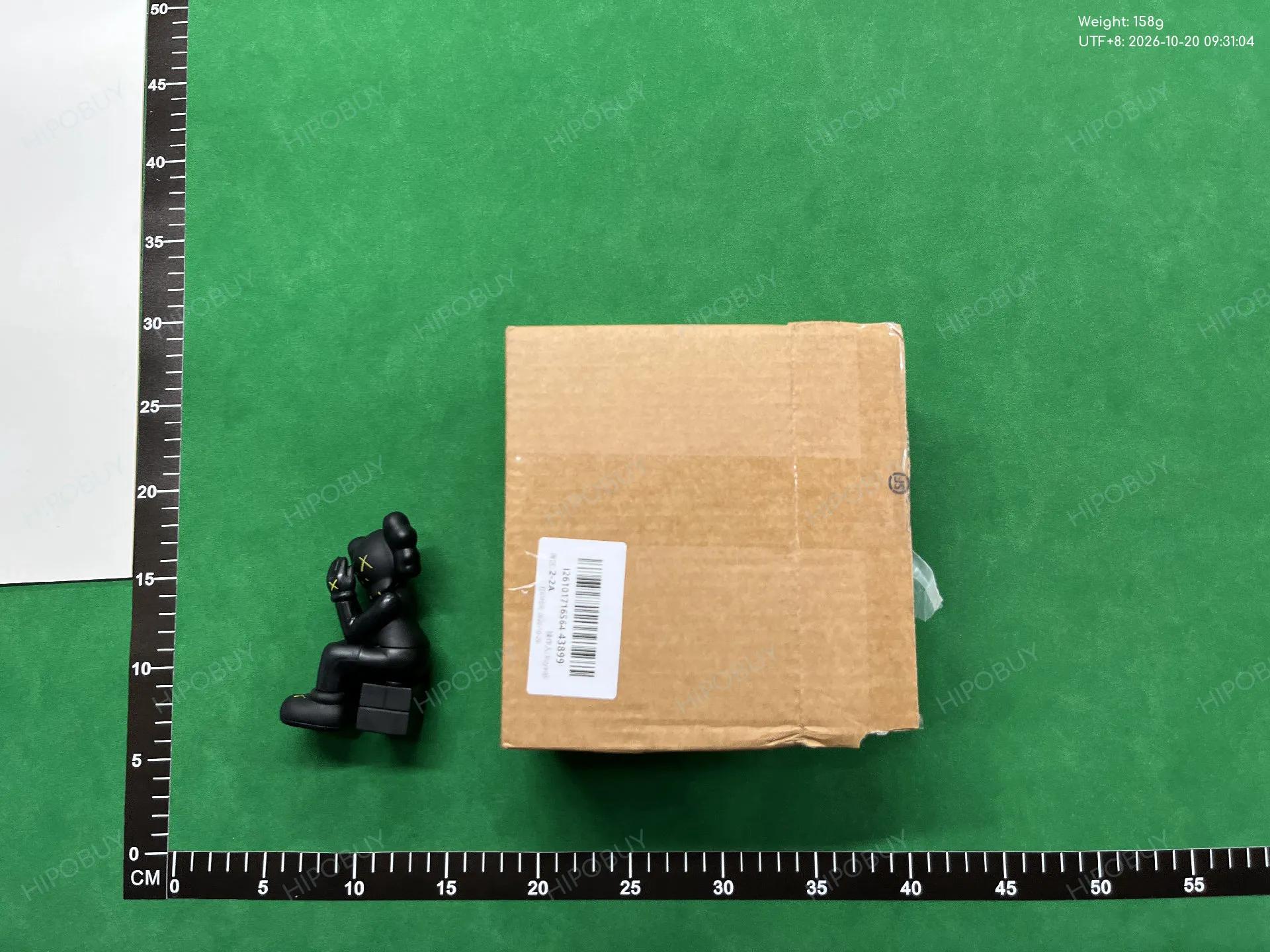 Foto QC 3 de KAWS Companion Sitting Covering Eyes Black PVC Figure