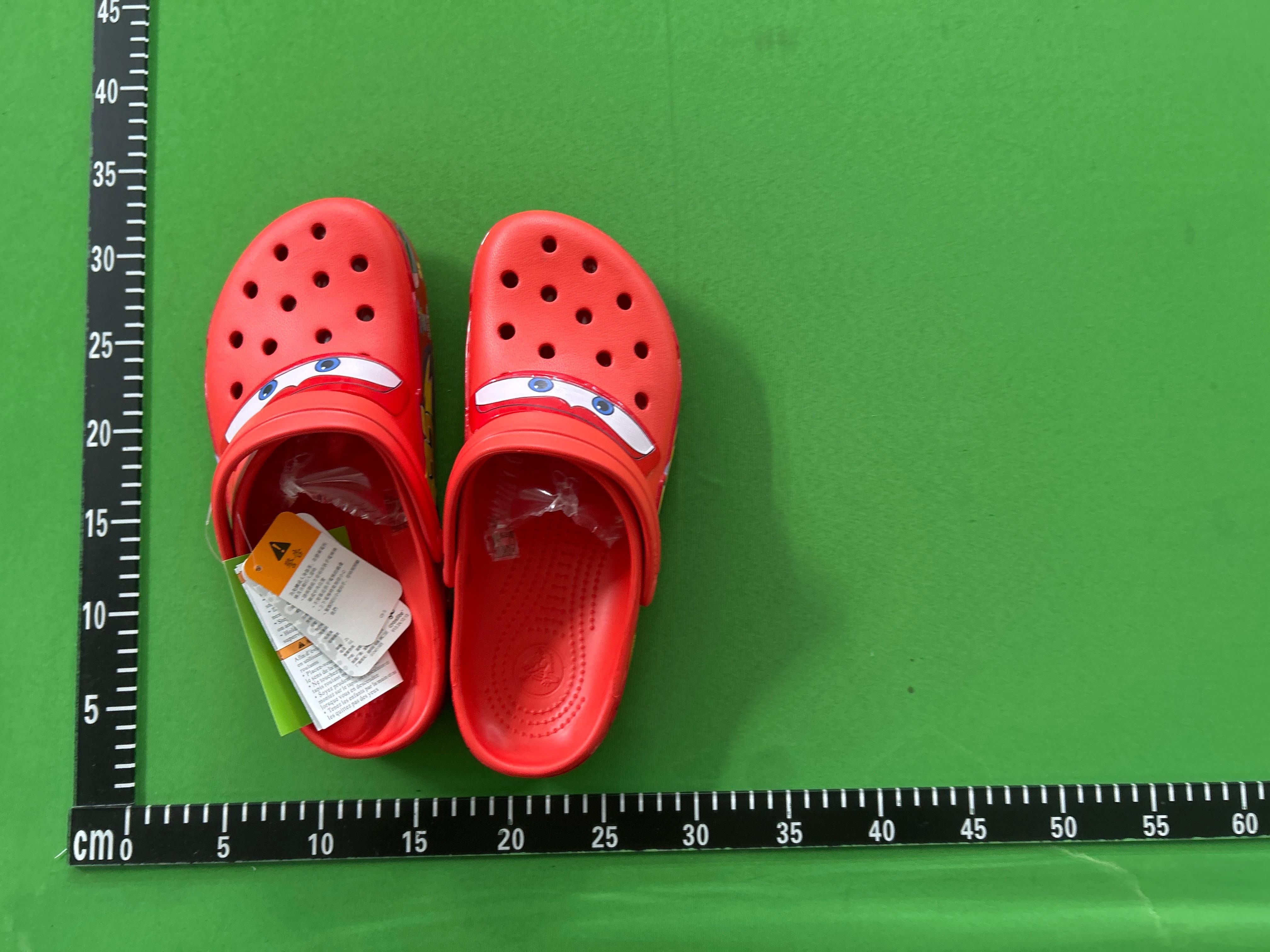 Foto QC 8 de Crocs Classic Clog Foam Disney Pixar Lightning McQueen