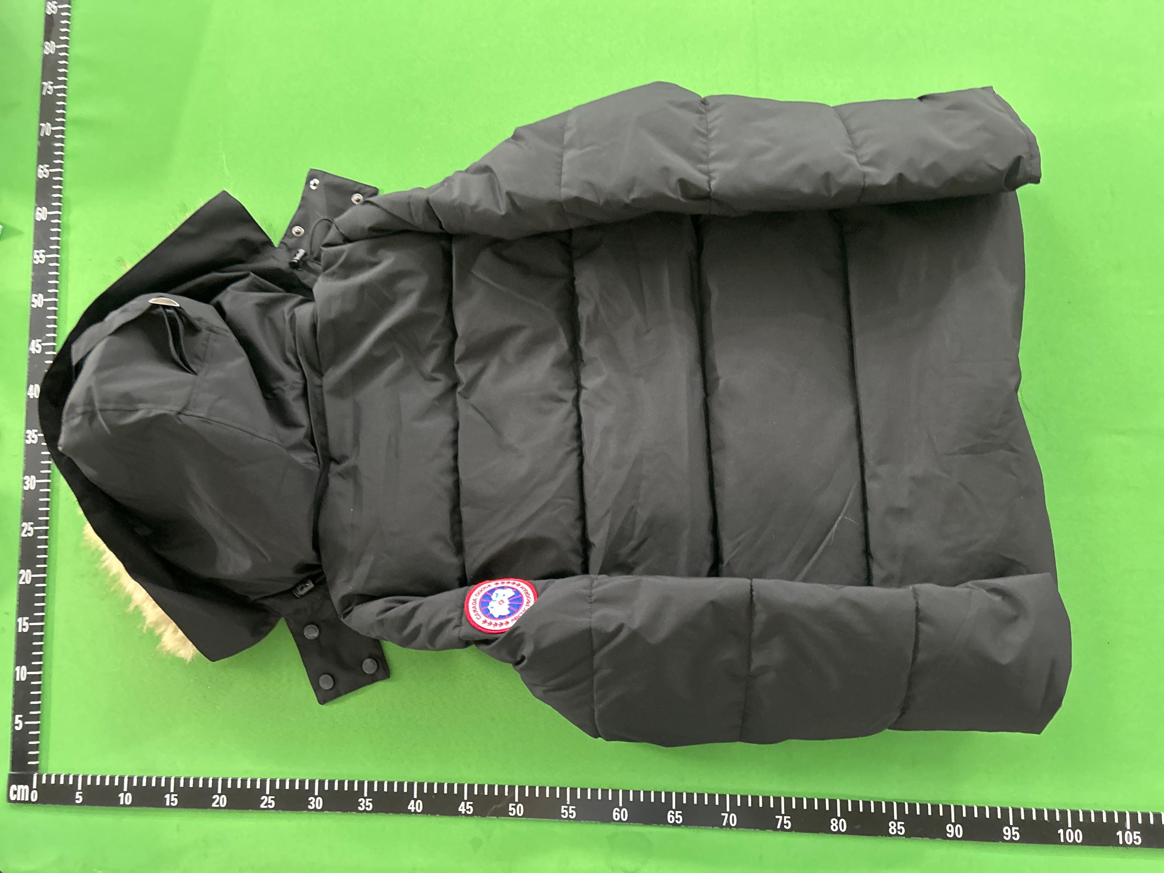 Foto QC 7 de Canada Goose Down Puffer Jacket Fur Hood Black