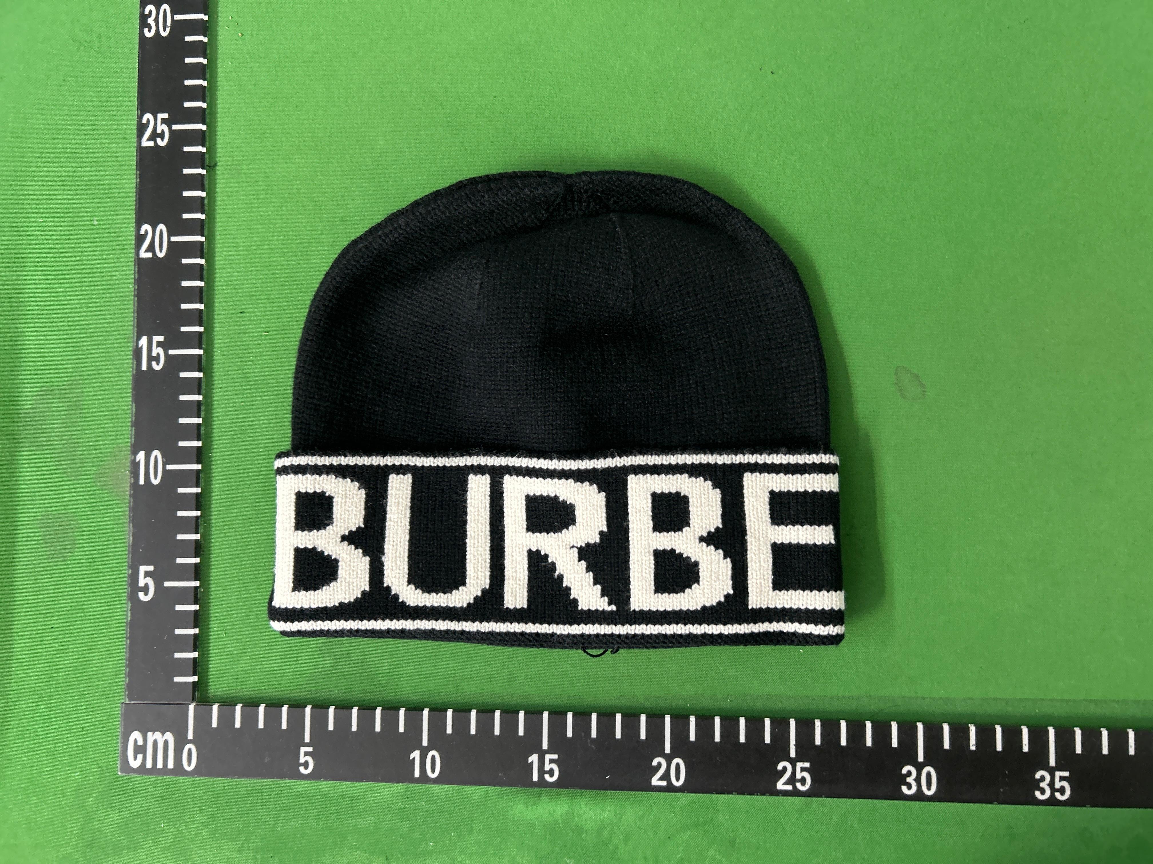 Foto QC 8 de Burberry Logo Beanie Camel