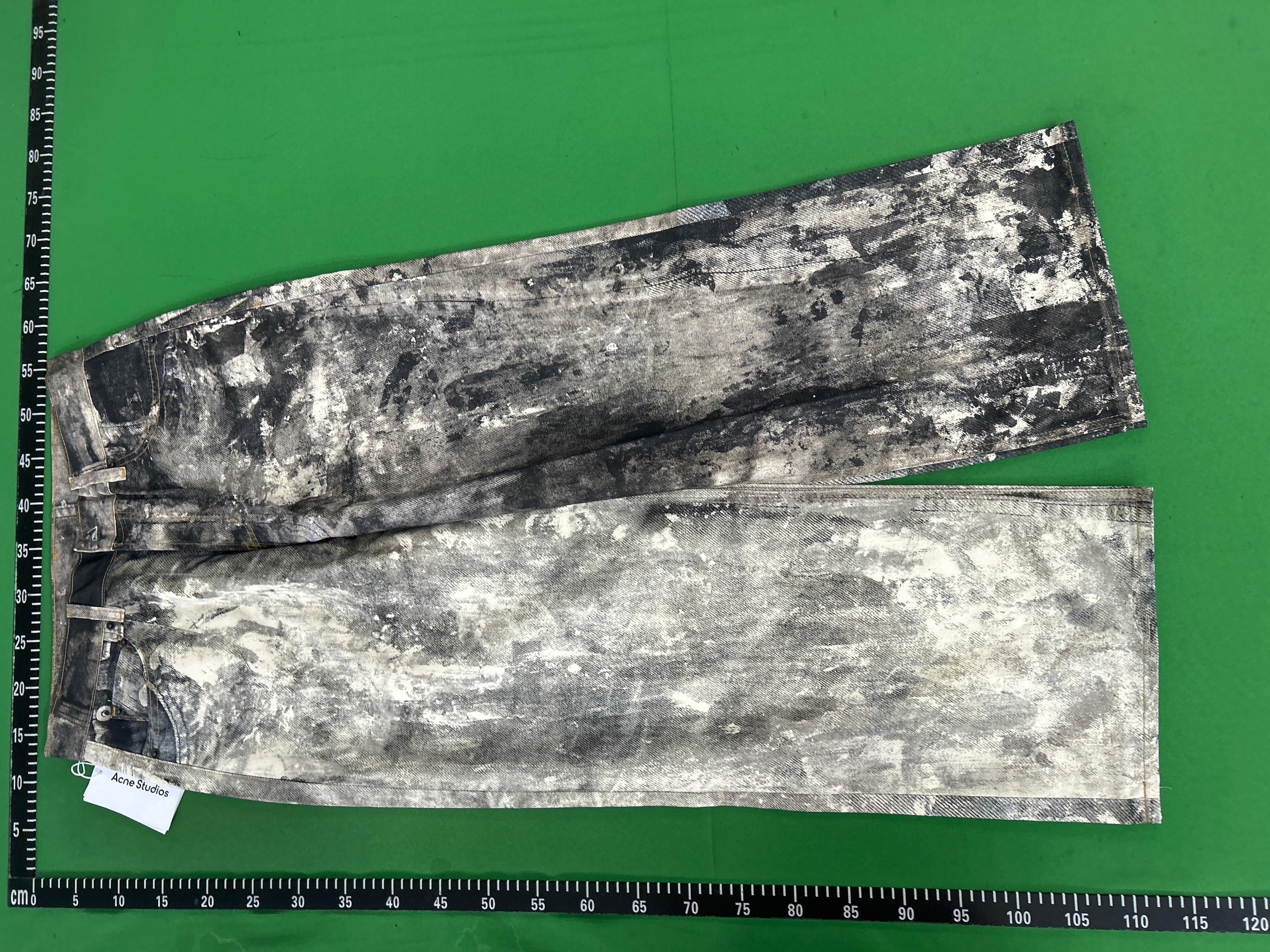 Foto QC 2 de Acne Studios Loose Low-Rise Wide-Leg Distressed Jeans