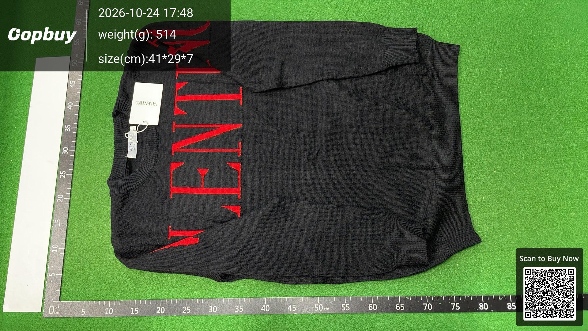 Foto QC 2 de Valentino Crewneck Sweater Logo Black Red