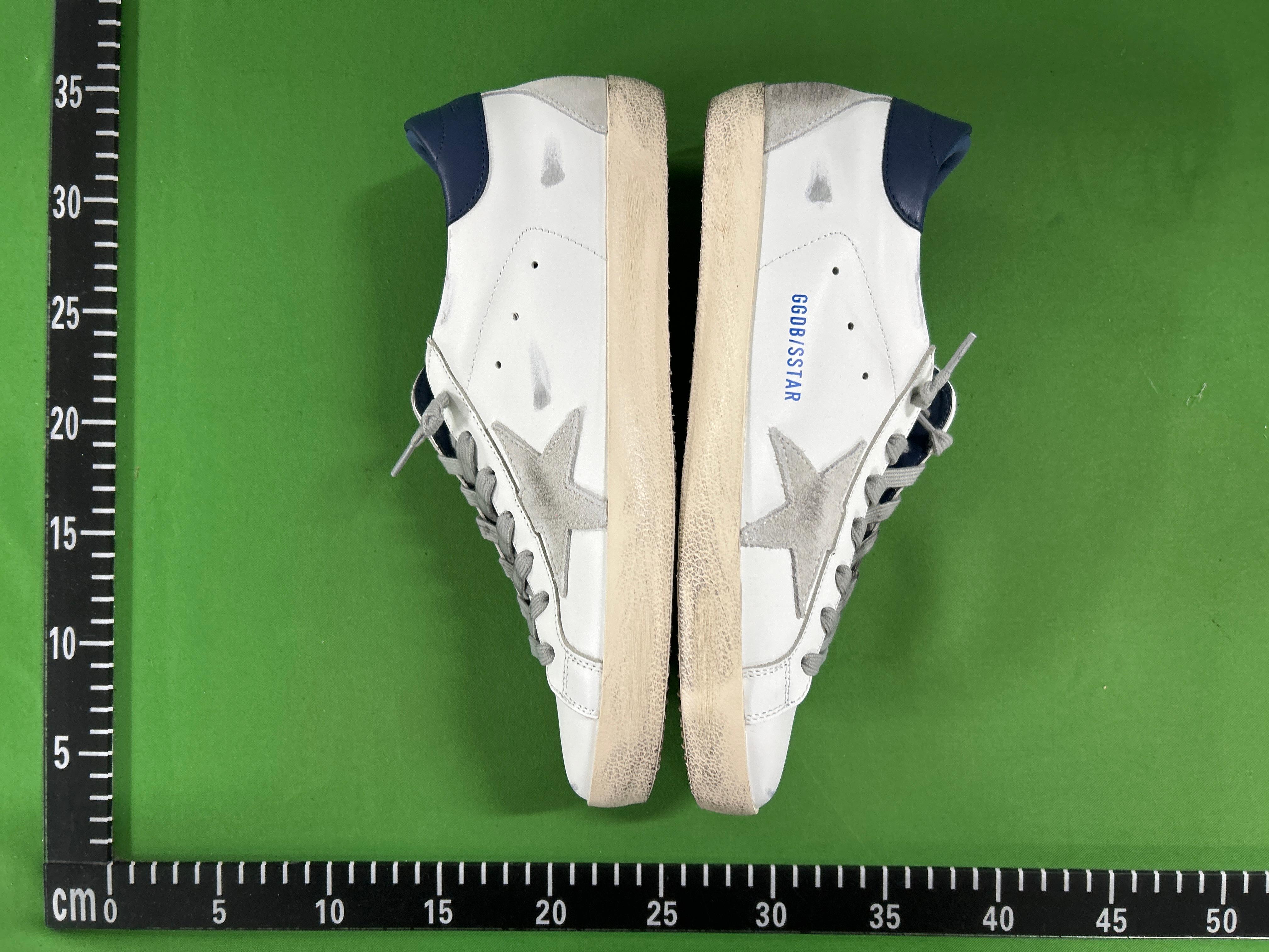 Foto QC 5 de Golden Goose Super-Star Leather Suede Low-Top Sneakers Triple Black