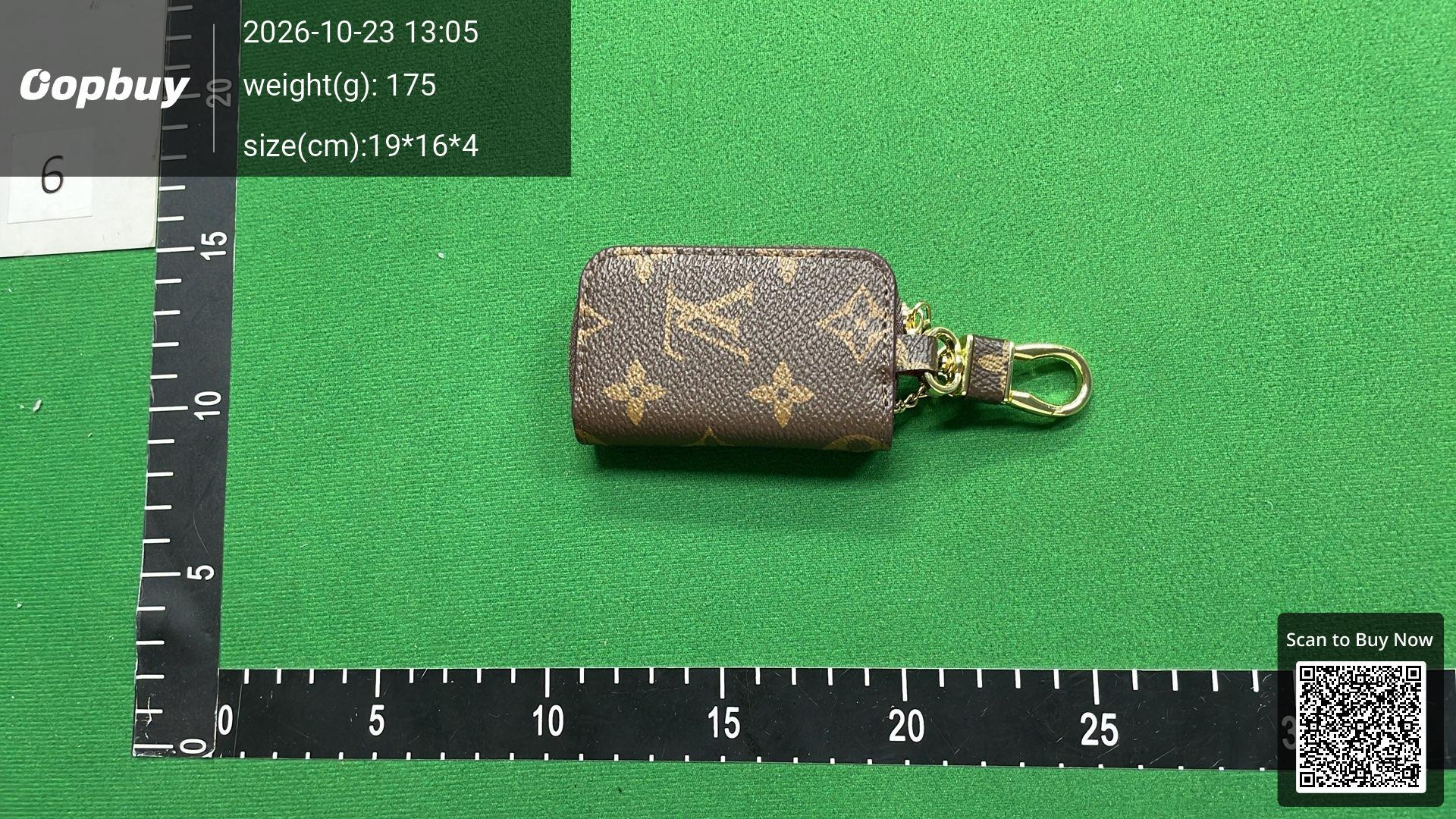 Foto QC 2 de Louis Vuitton Car Key Pouch Damier Azur