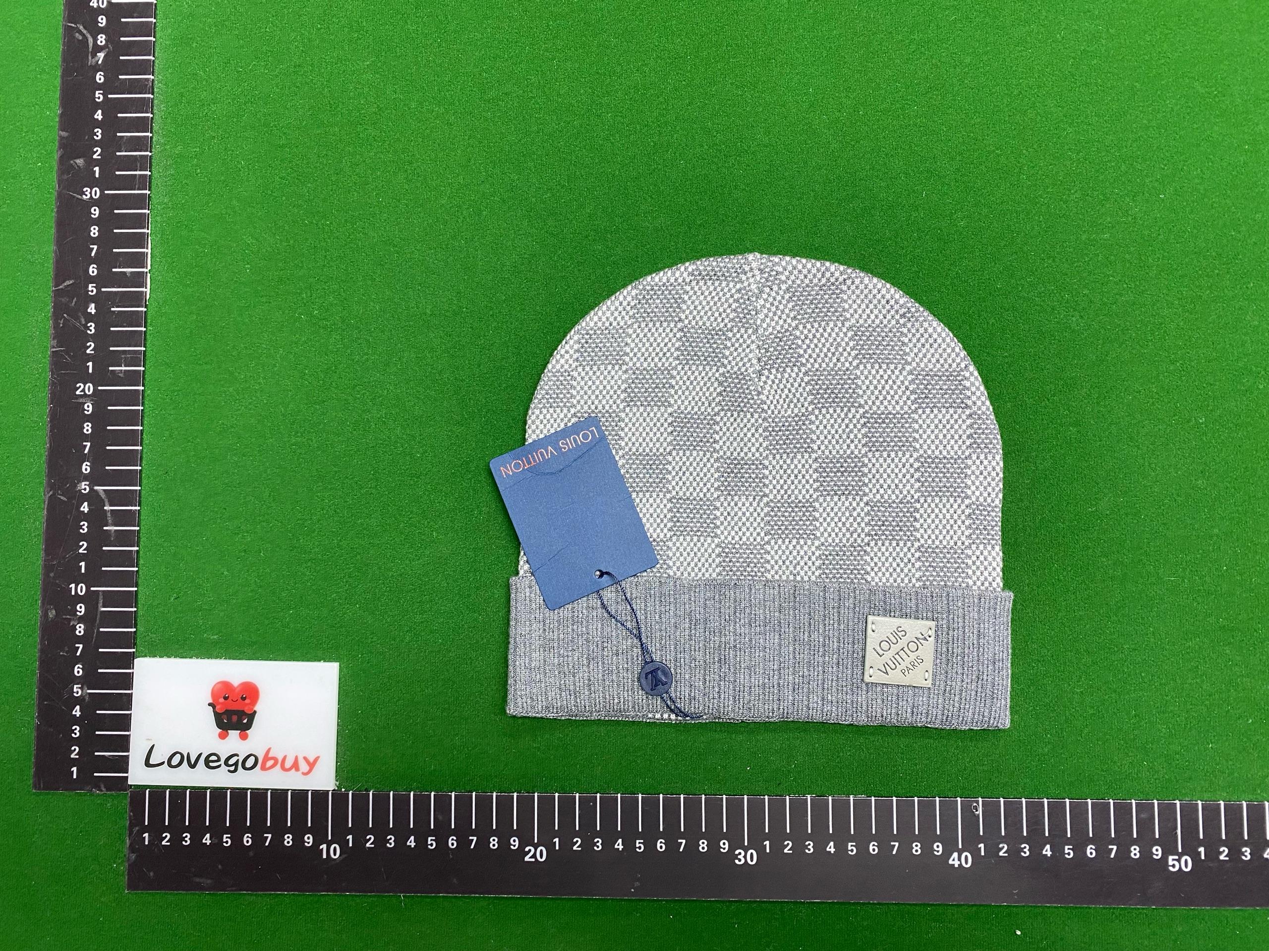 Foto QC 5 de Louis Vuitton Set 2-Piece Grey