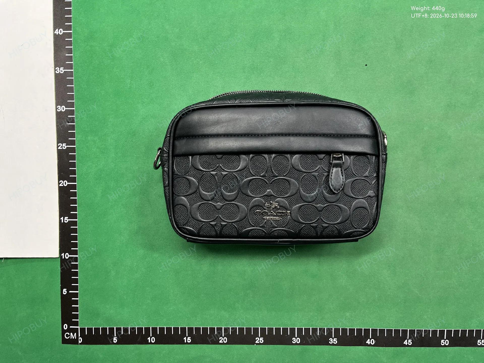 Foto QC 1 de Coach Graham Crossbody Black Signature Leather