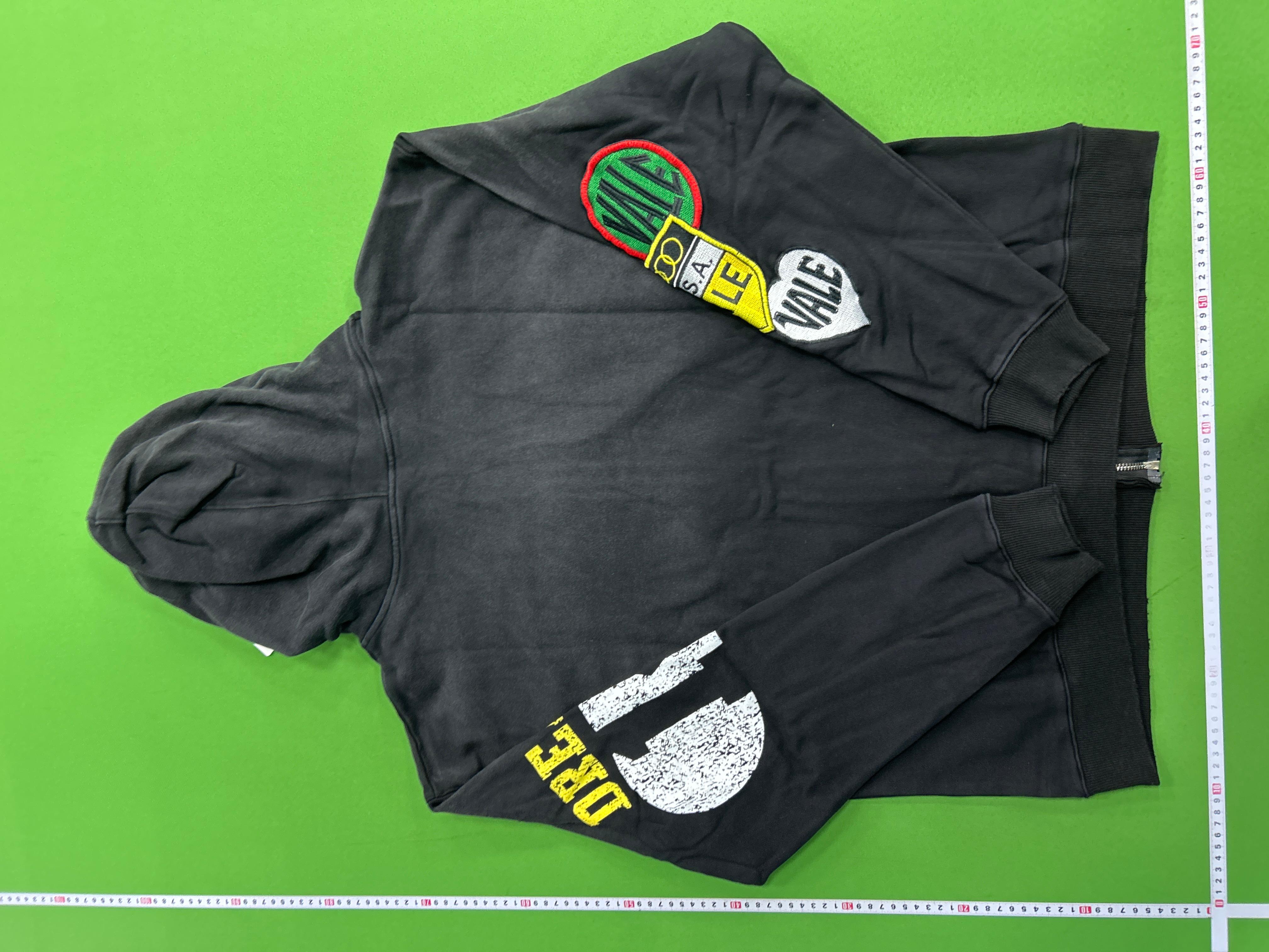 Foto QC 8 de Vale Forever Valley Dreams Heraldic Shield Pullover Hoodie Washed Black