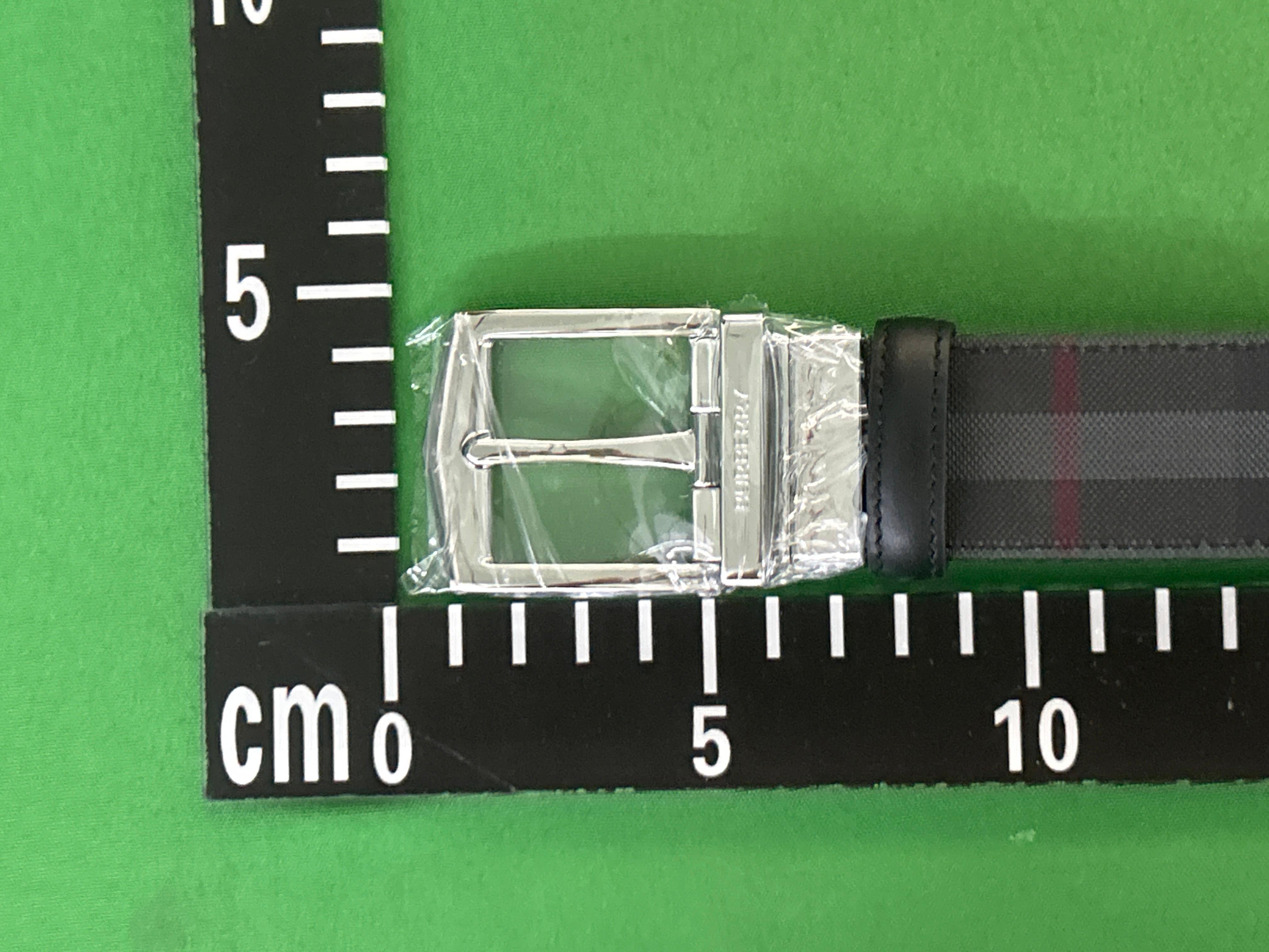 Foto QC 1 de Burberry Reversible Belt Vintage Check