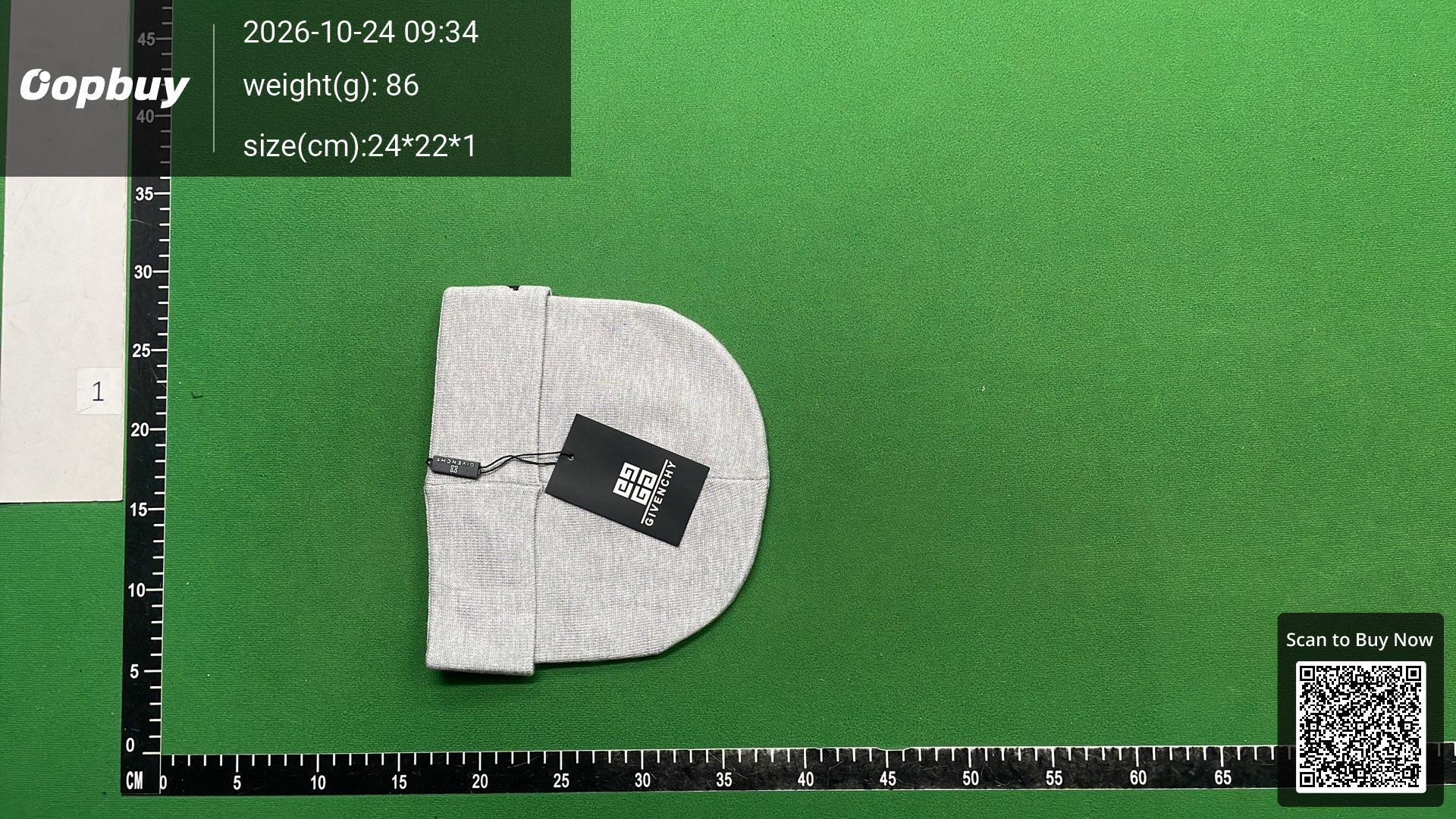 Foto QC 8 de Givenchy Logo Beanie Black