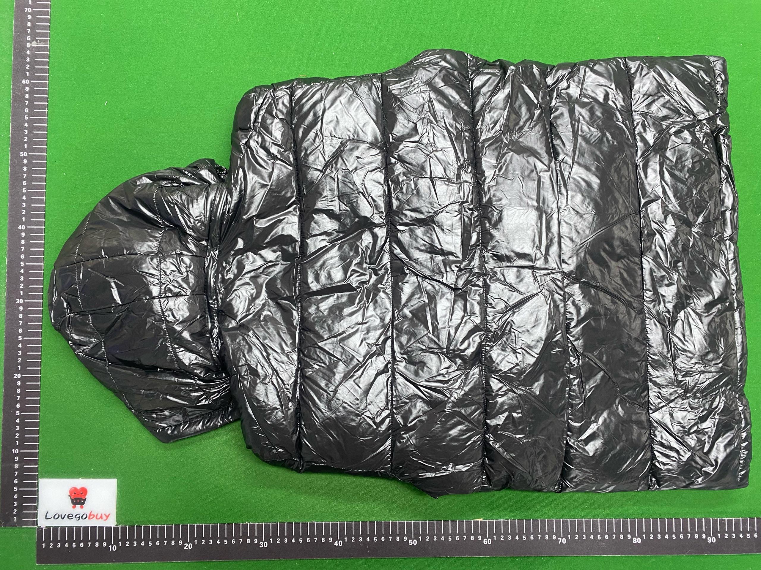 Foto QC 2 de Moncler Maya Down Jacket Hooded Black