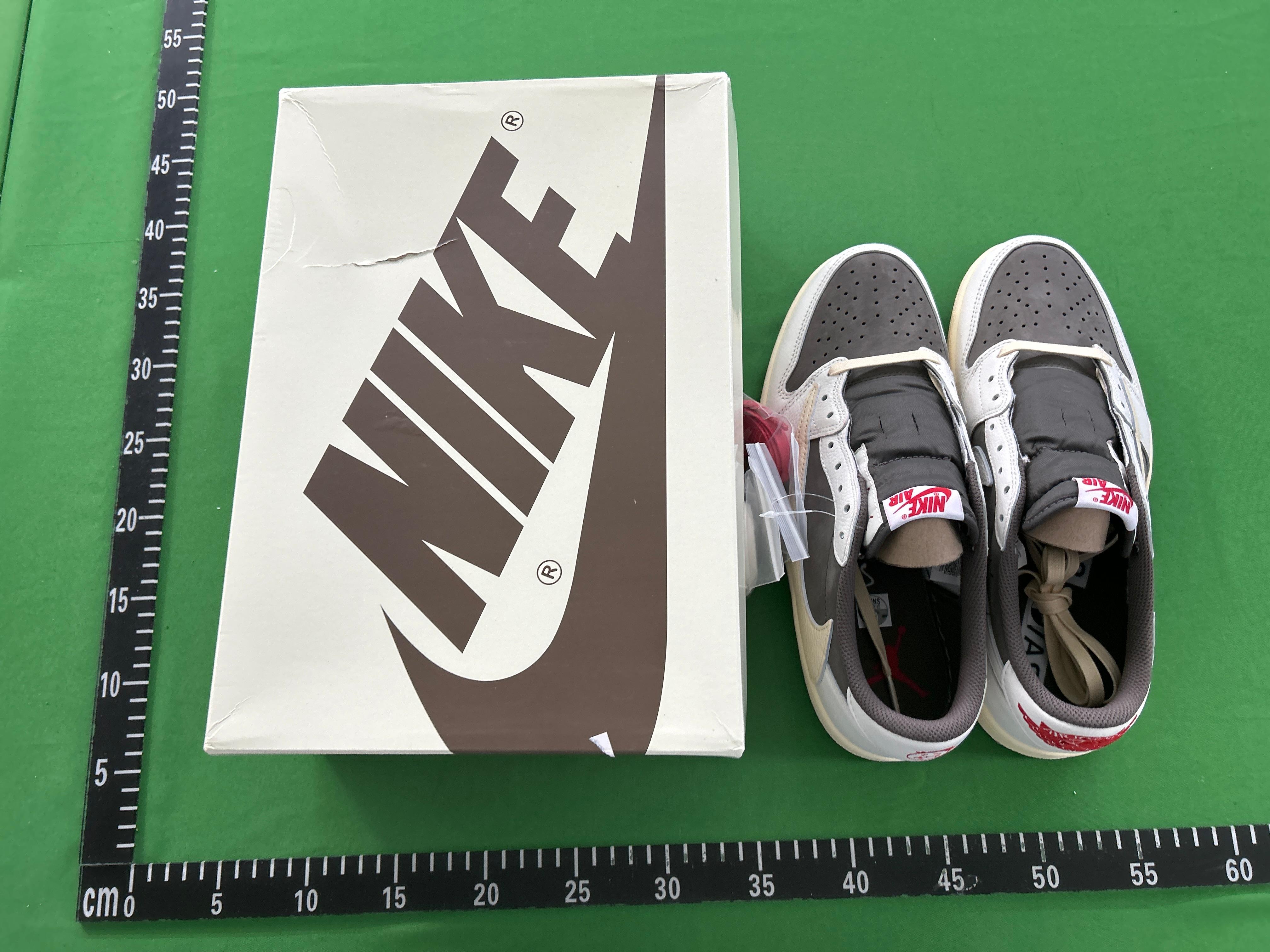 Foto QC 2 de Jordan 1 Retro Low OG SP Travis Scott Reverse Mocha DM7866-162