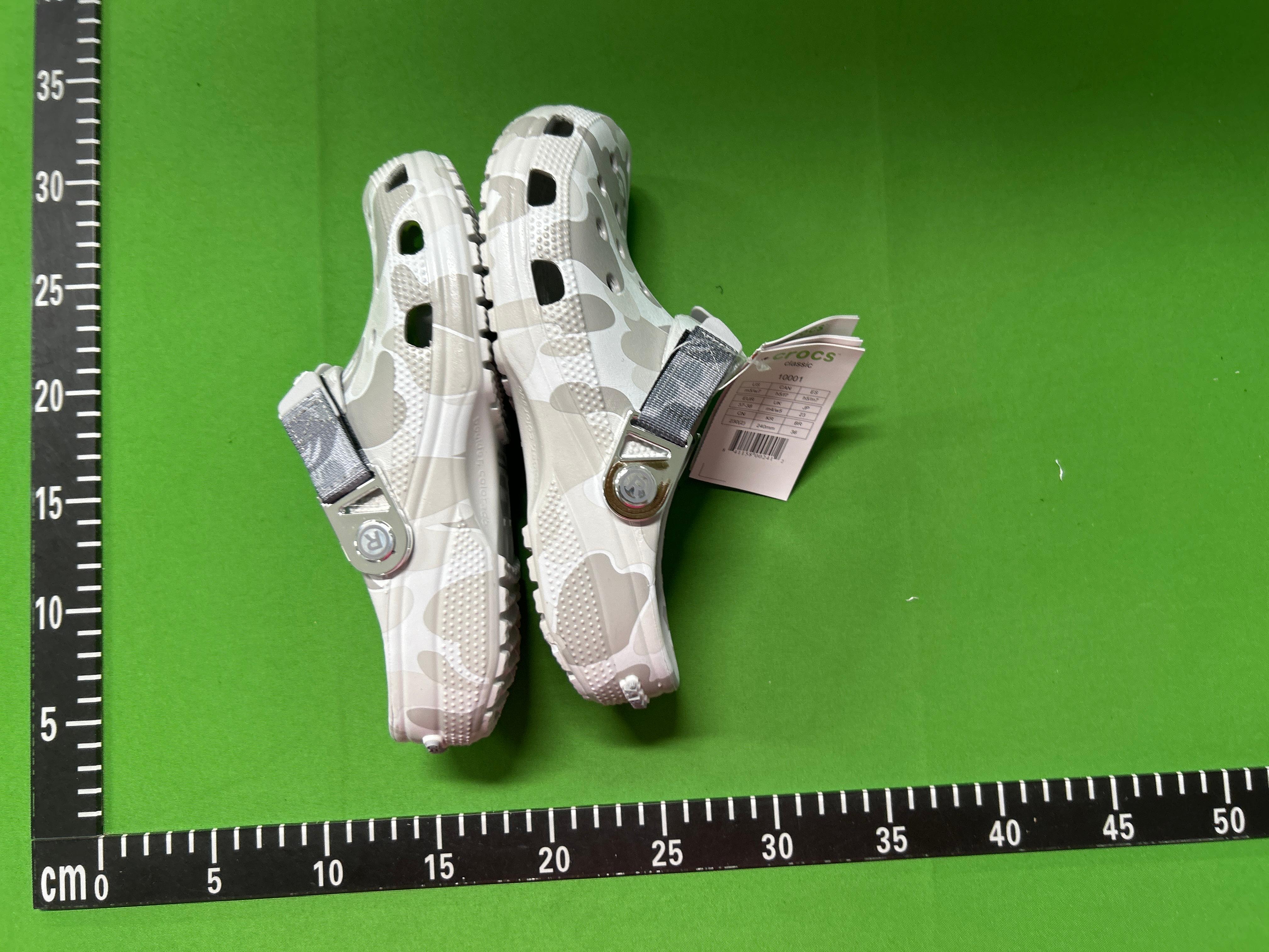 Foto QC 8 de BAPE x Crocs Classic Clog Foam Grey Camo