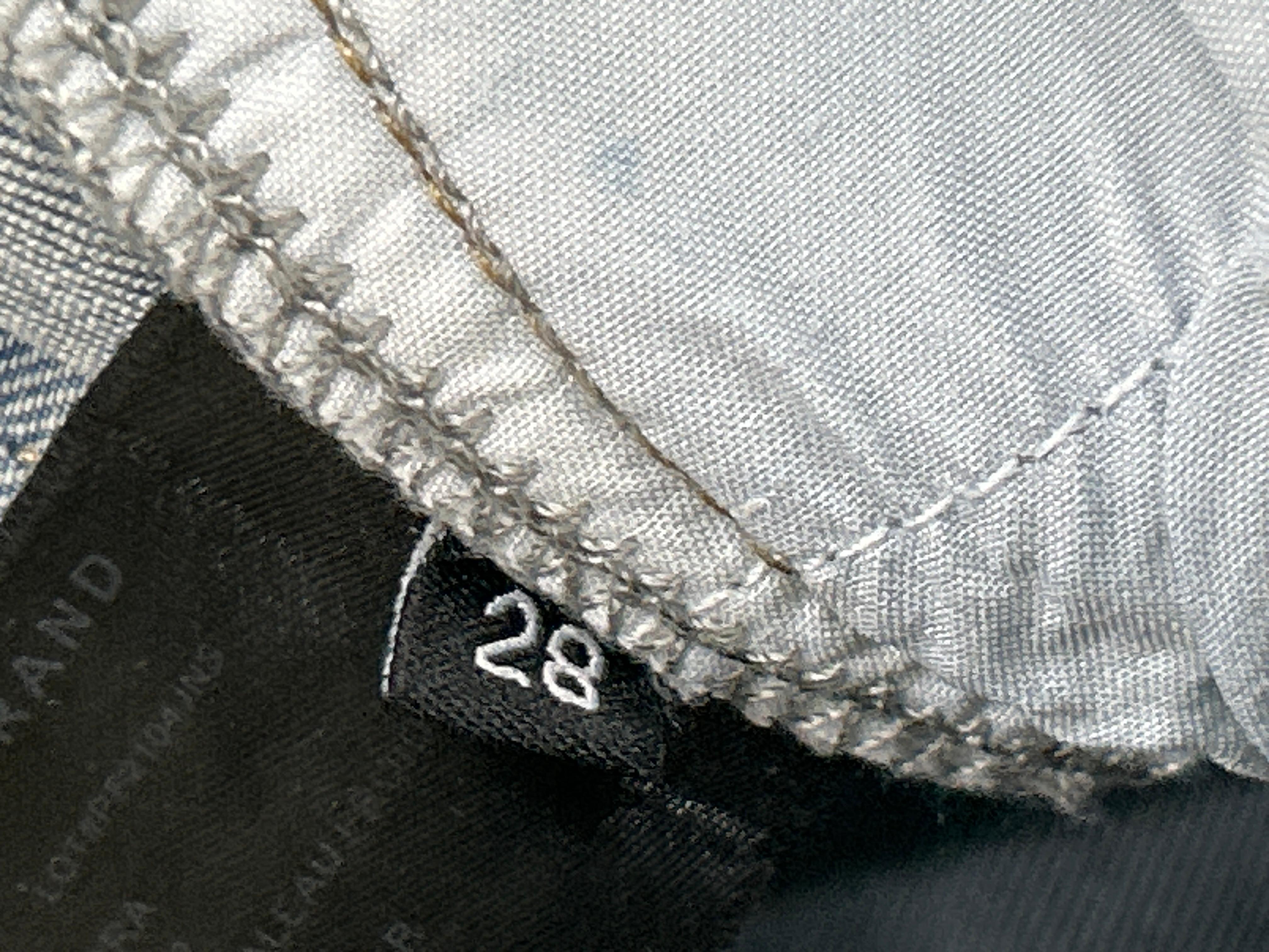 Foto QC 7 de Amiri Jeans Distressed Skinny Light Blue
