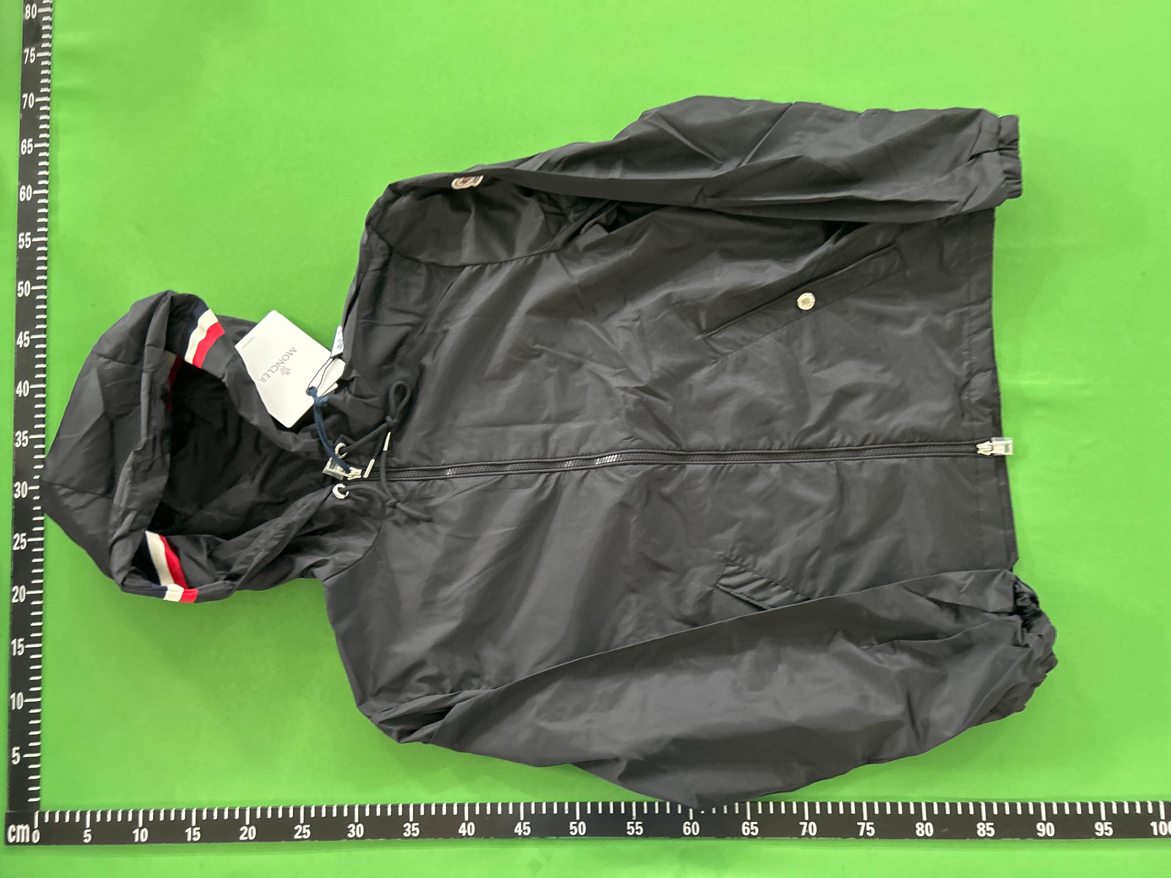 Foto QC 2 de Moncler Windbreaker Jacket Hooded Lightweight Black
