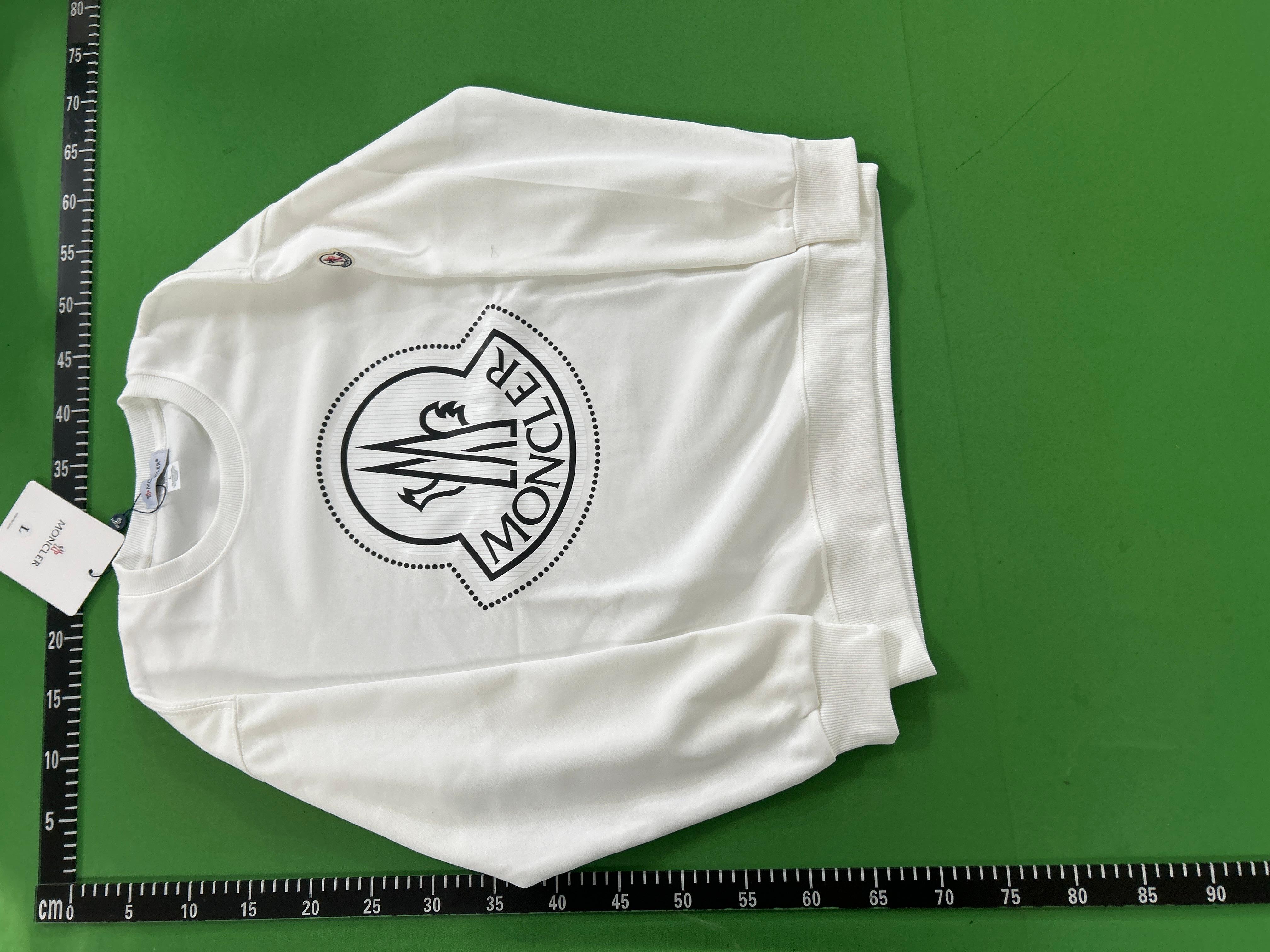 Foto QC 3 de Moncler Crewneck Sweater Black