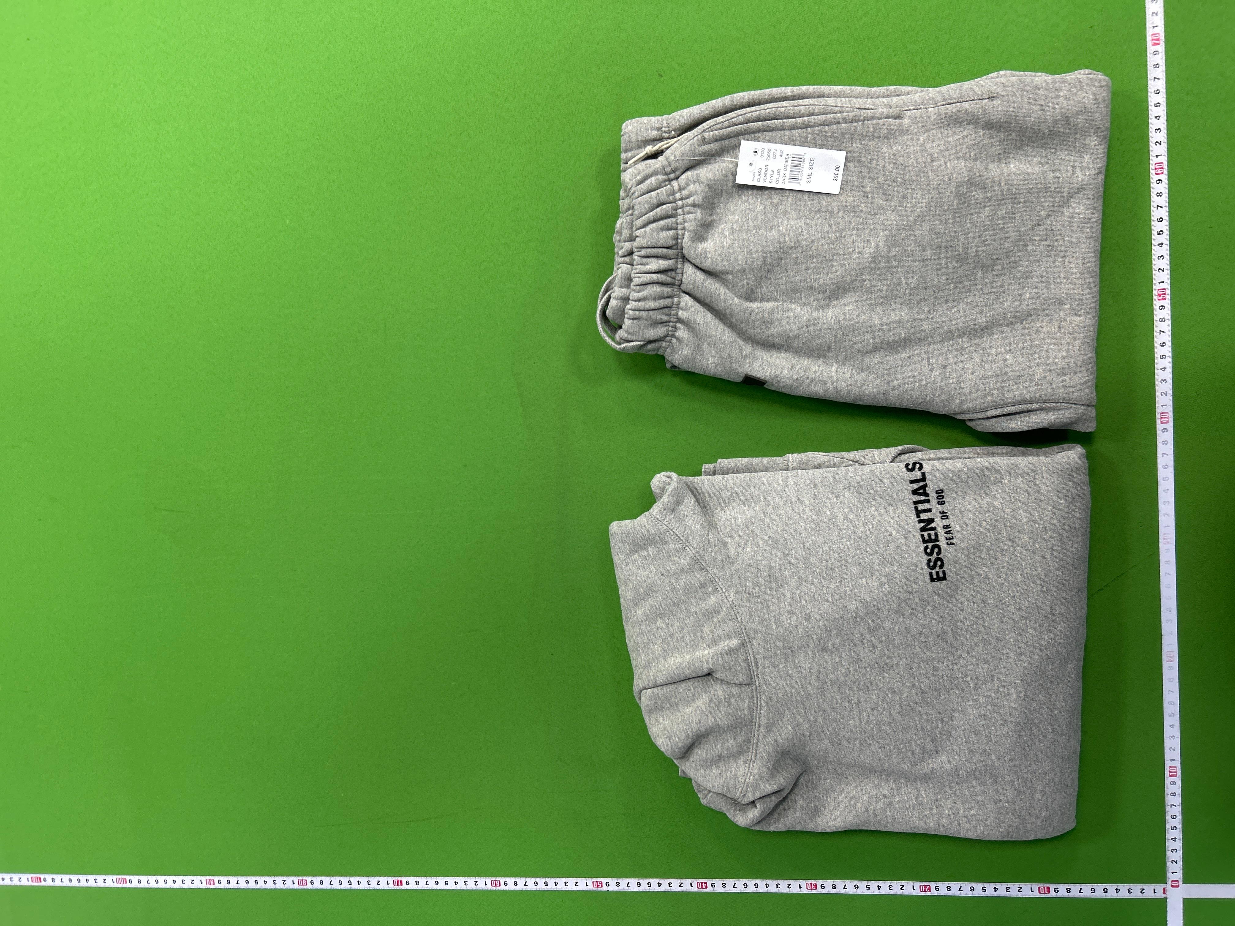 Foto QC 5 de Fear of God Essentials Set 2-Piece Light Oatmeal