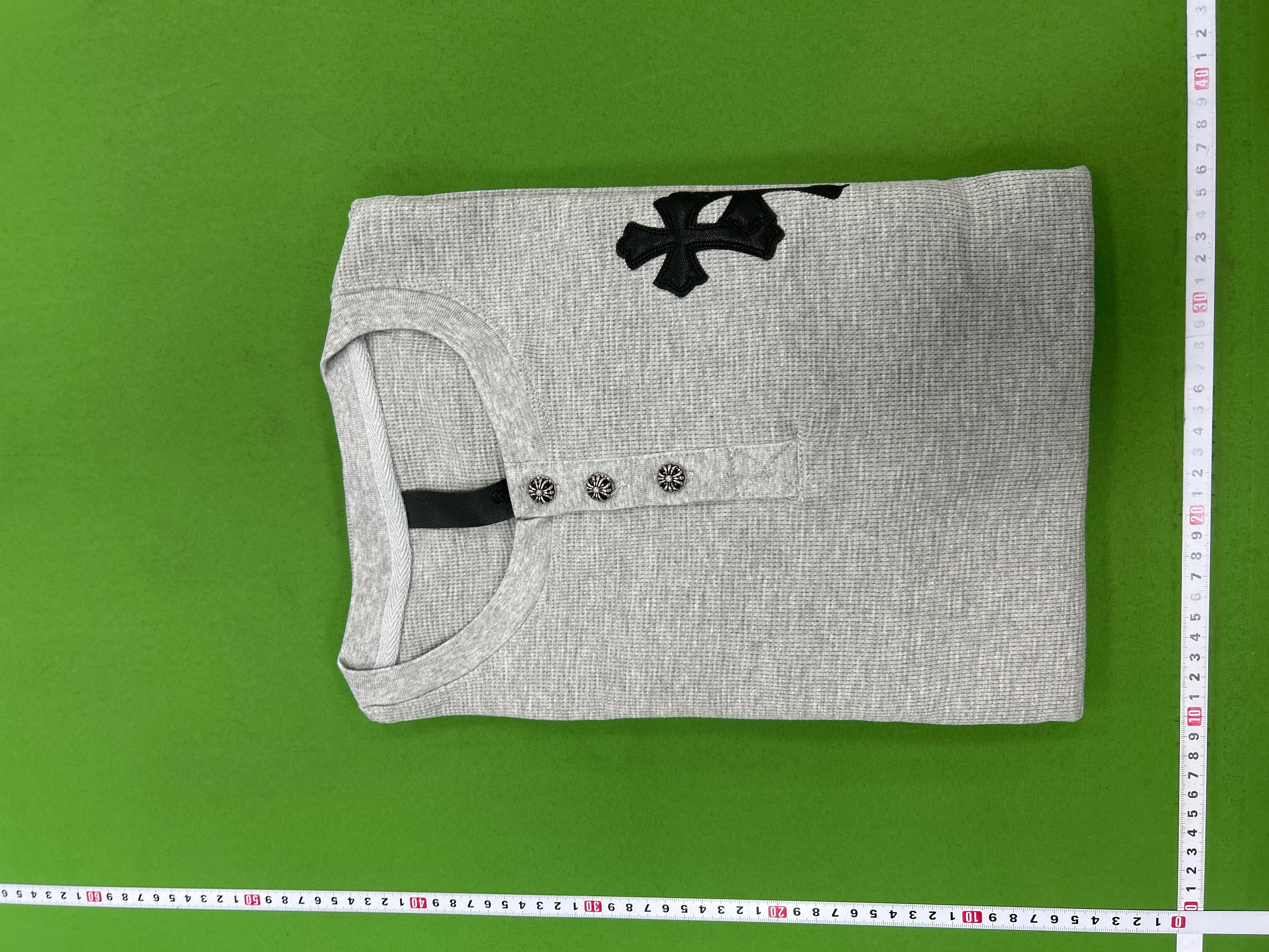 Foto QC 5 de Chrome Hearts Crewneck Sweater Leather Cross Patch Grey