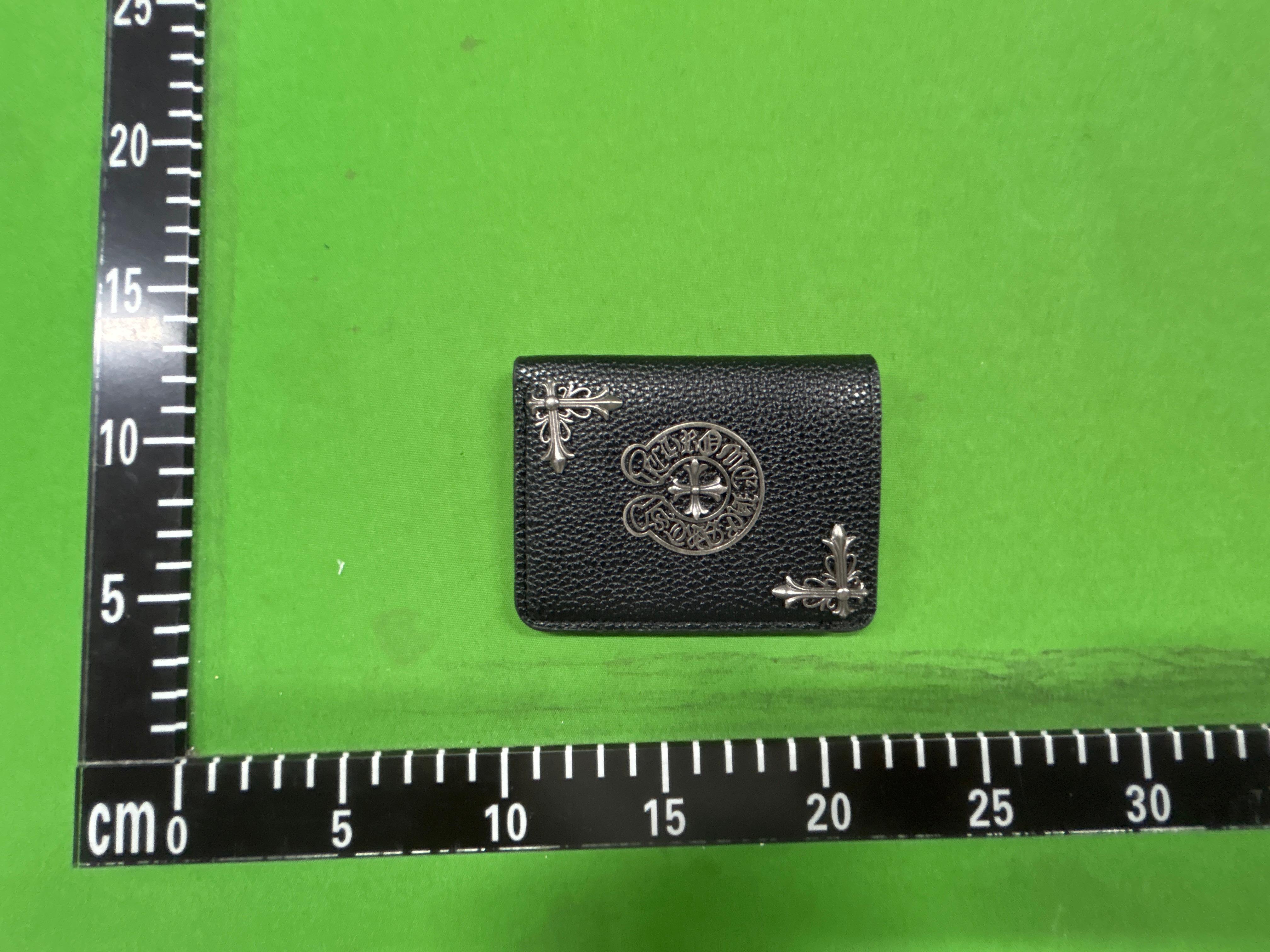 Foto QC 7 de Chrome Hearts Horseshoe Logo CH Cross Wallet Lychee Pattern Black