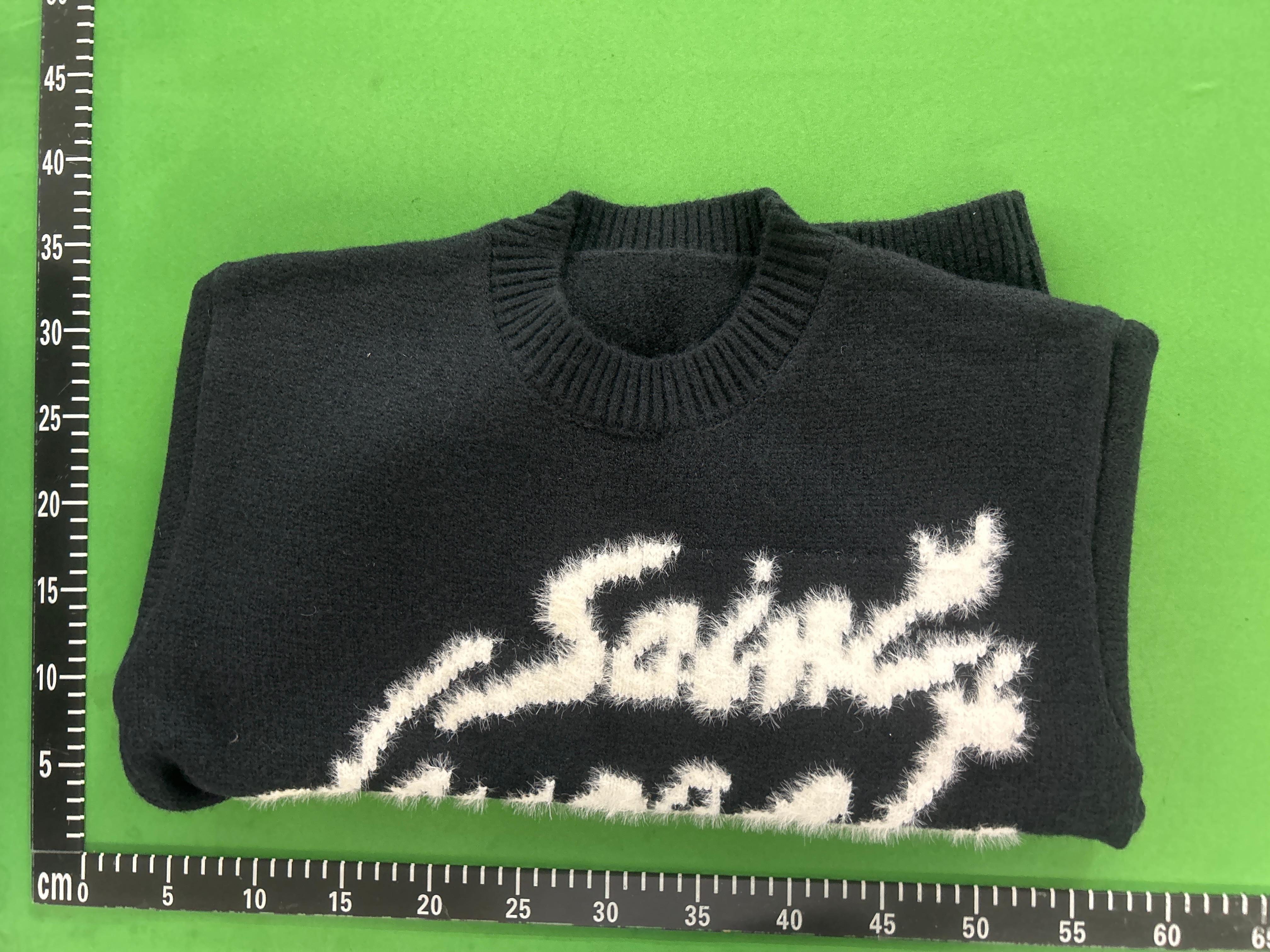 Foto QC 5 de Saint Laurent Signature Mohair Crewneck Sweater Black