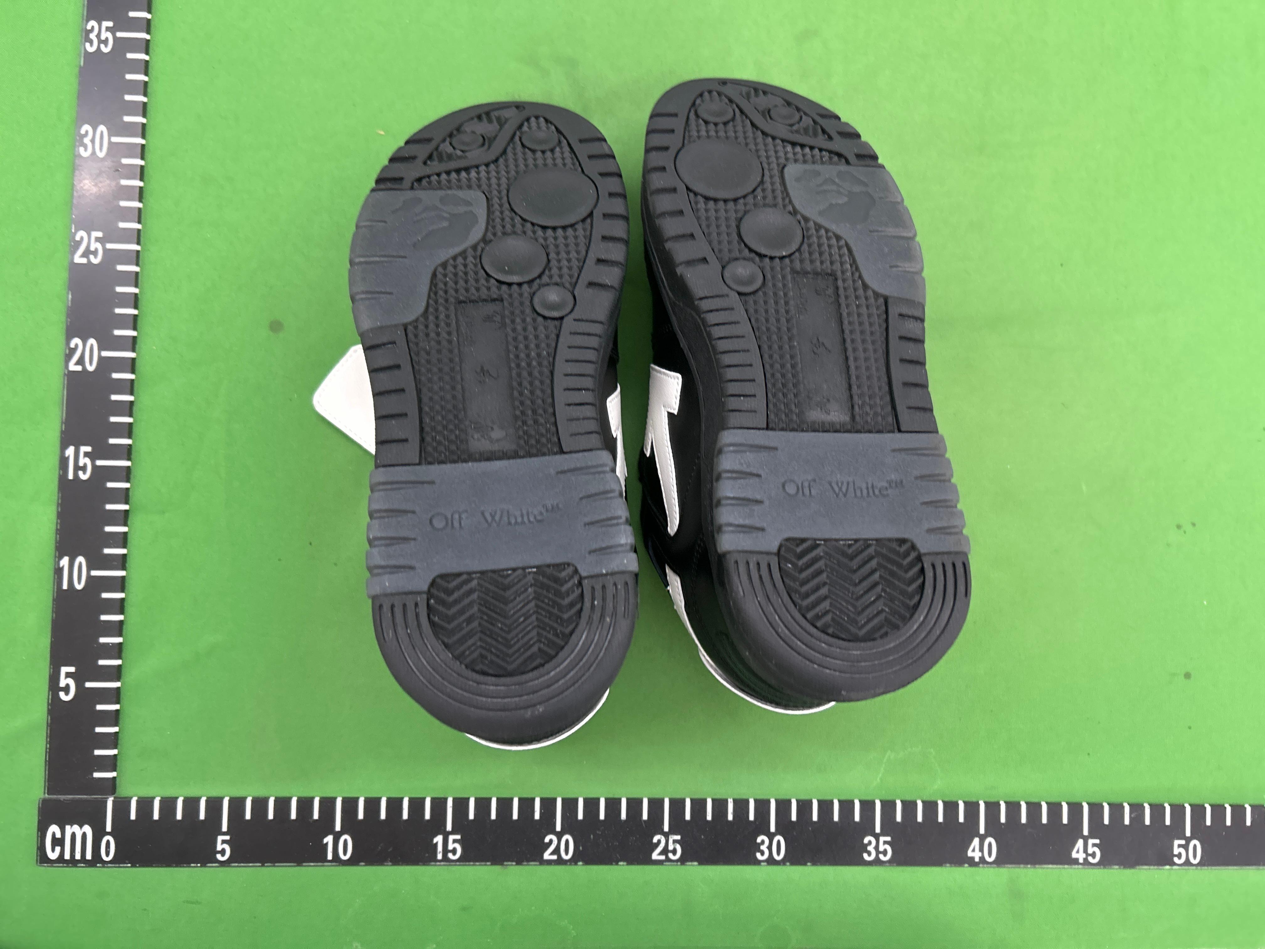 Foto QC 8 de Off-White Out Of Office Low Leather Scribble Arrow
