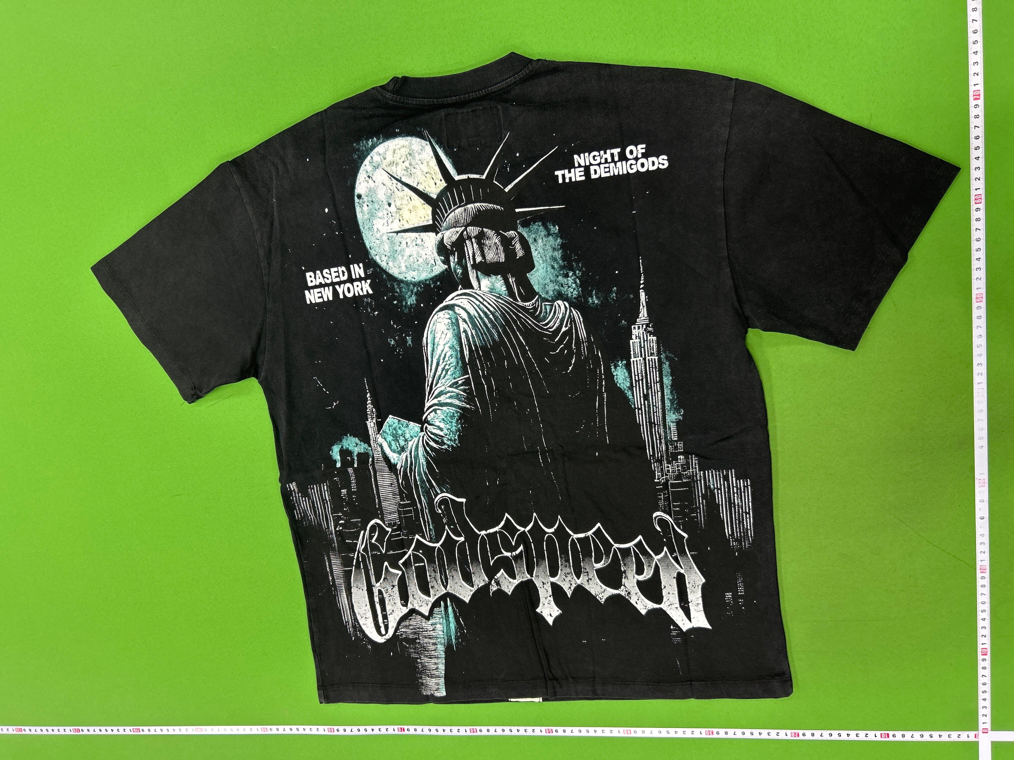 Foto QC 2 de Godspeed T-shirt Astronaut Skull Sunflowers Green