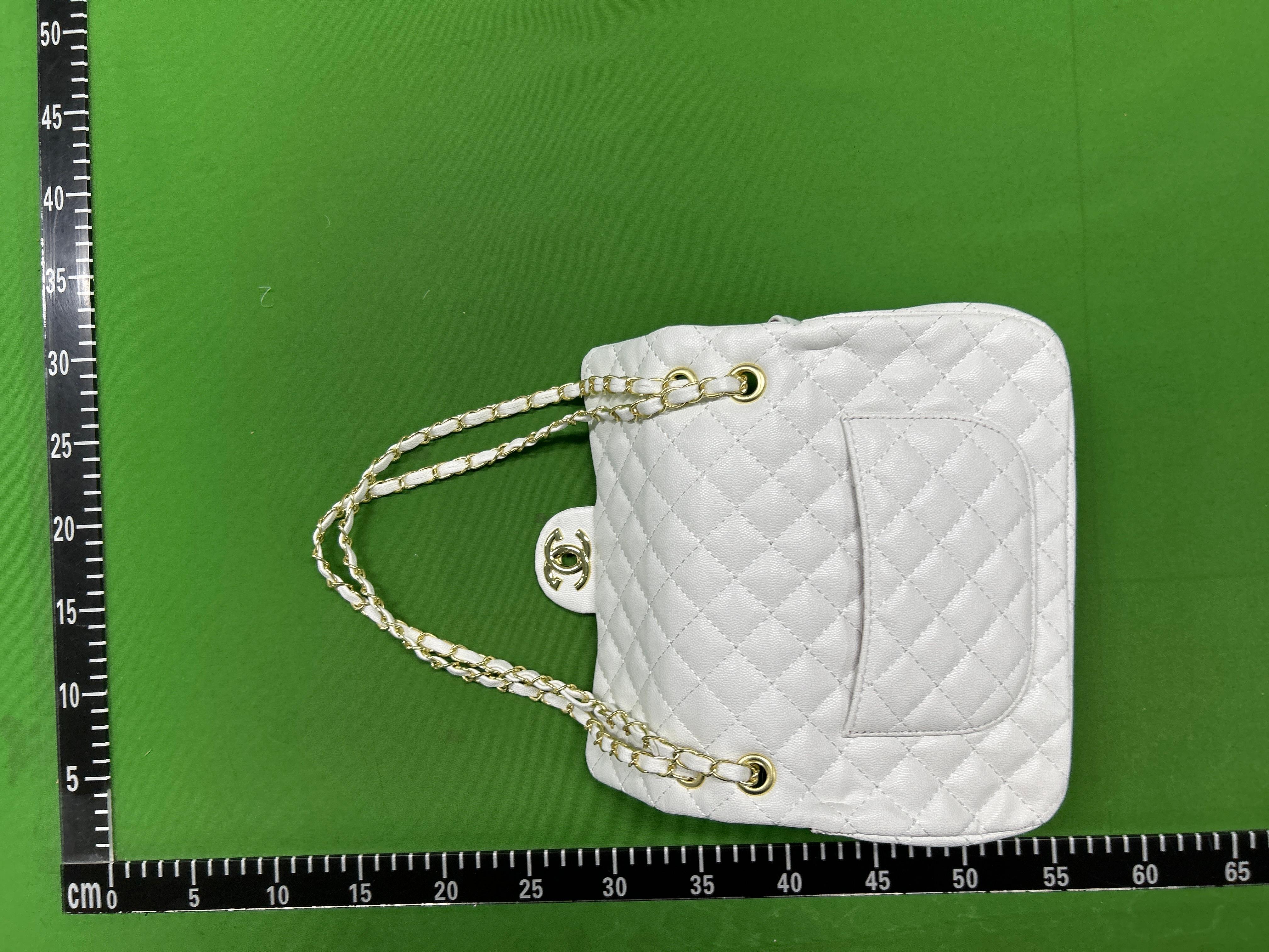 Foto QC 2 de Chanel Classic Flap Medium Black Lambskin