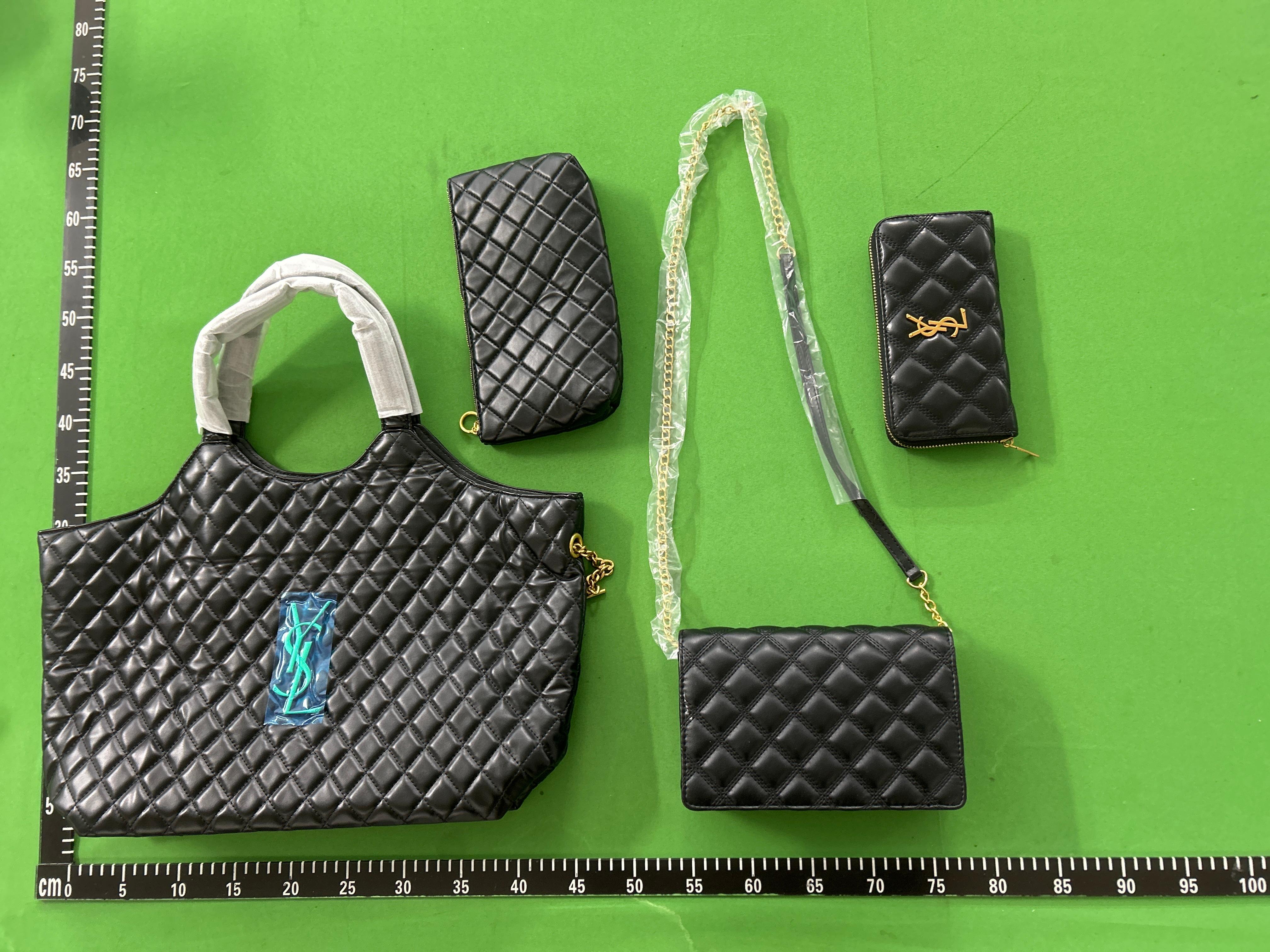 Foto QC 4 de Chanel Classic Flap Medium Black Lambskin