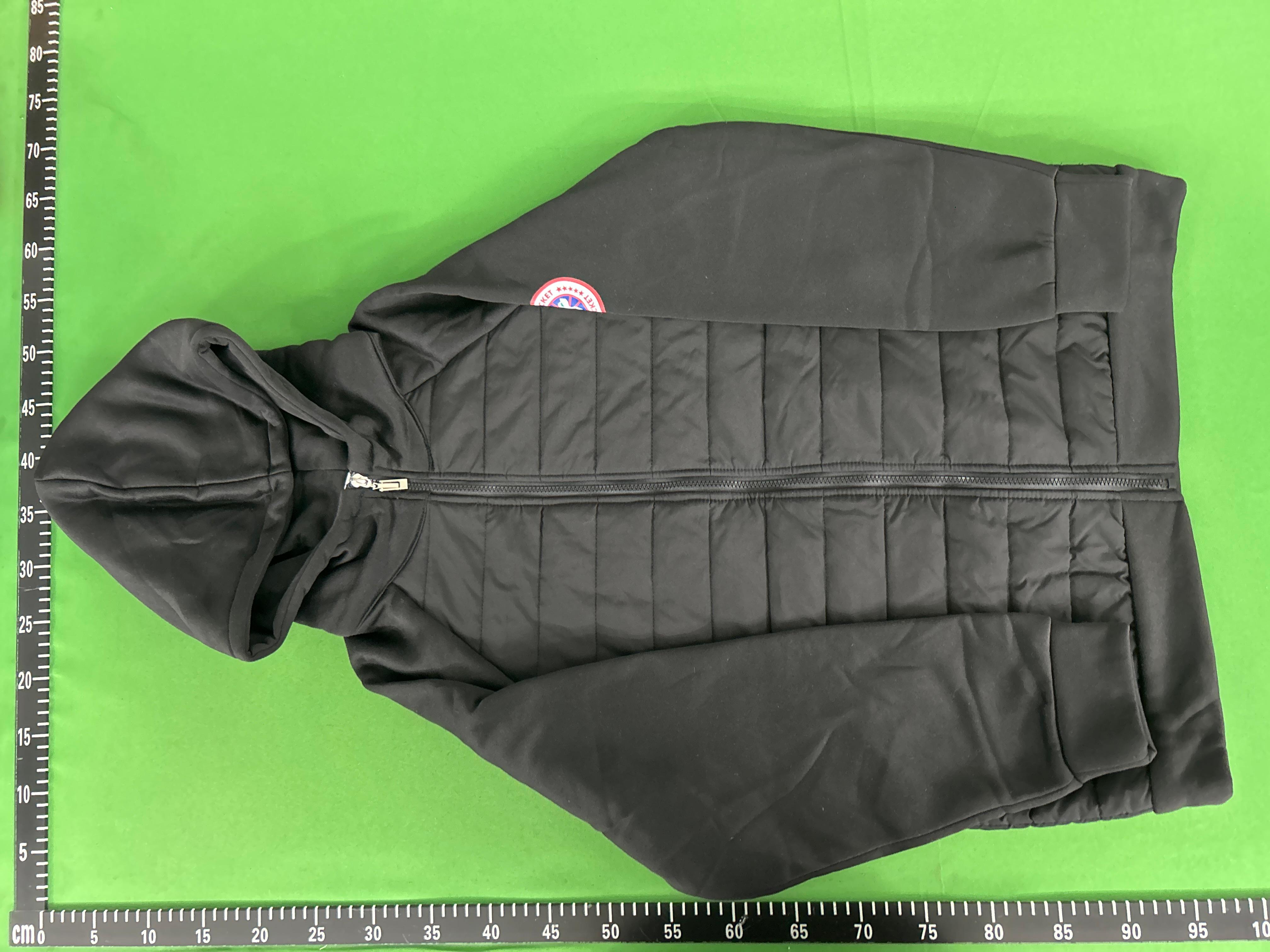 Foto QC 3 de Puffer Jacket Hooded Black