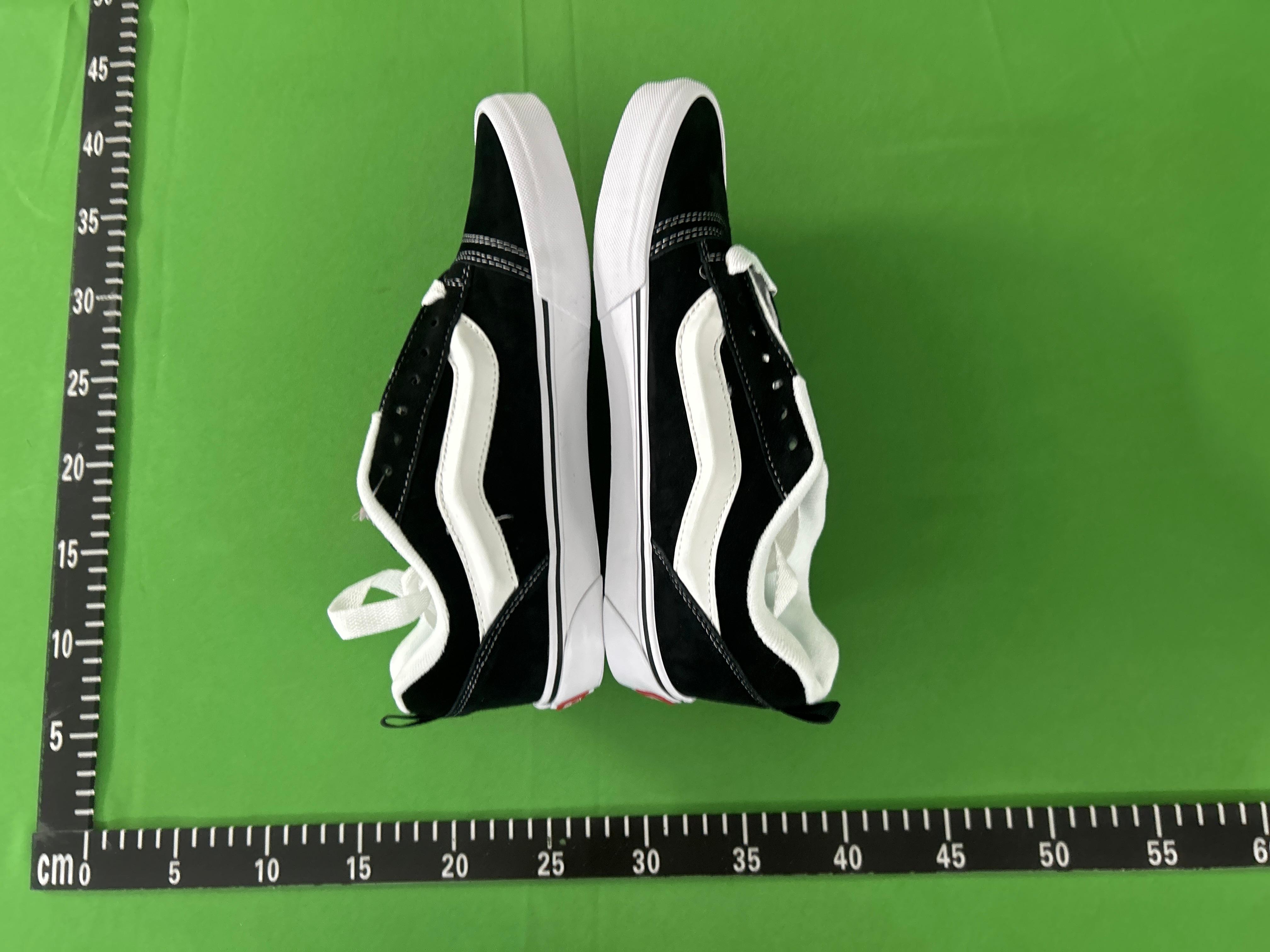 Foto QC 4 de Vans Knu Skool Year of the Snake