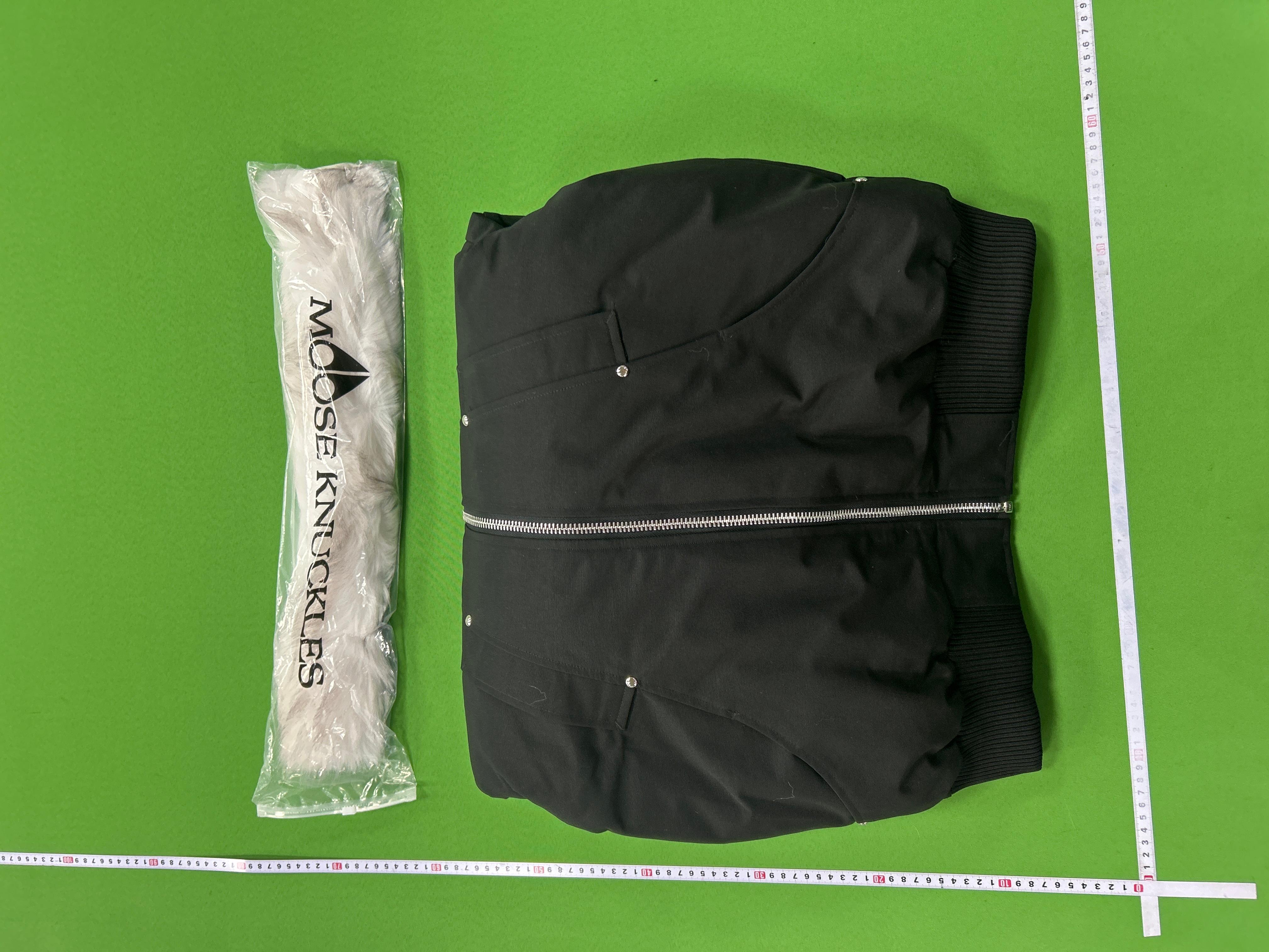Foto QC 3 de Moose Knuckles Original Ballistic Bomber Jacket Down Black