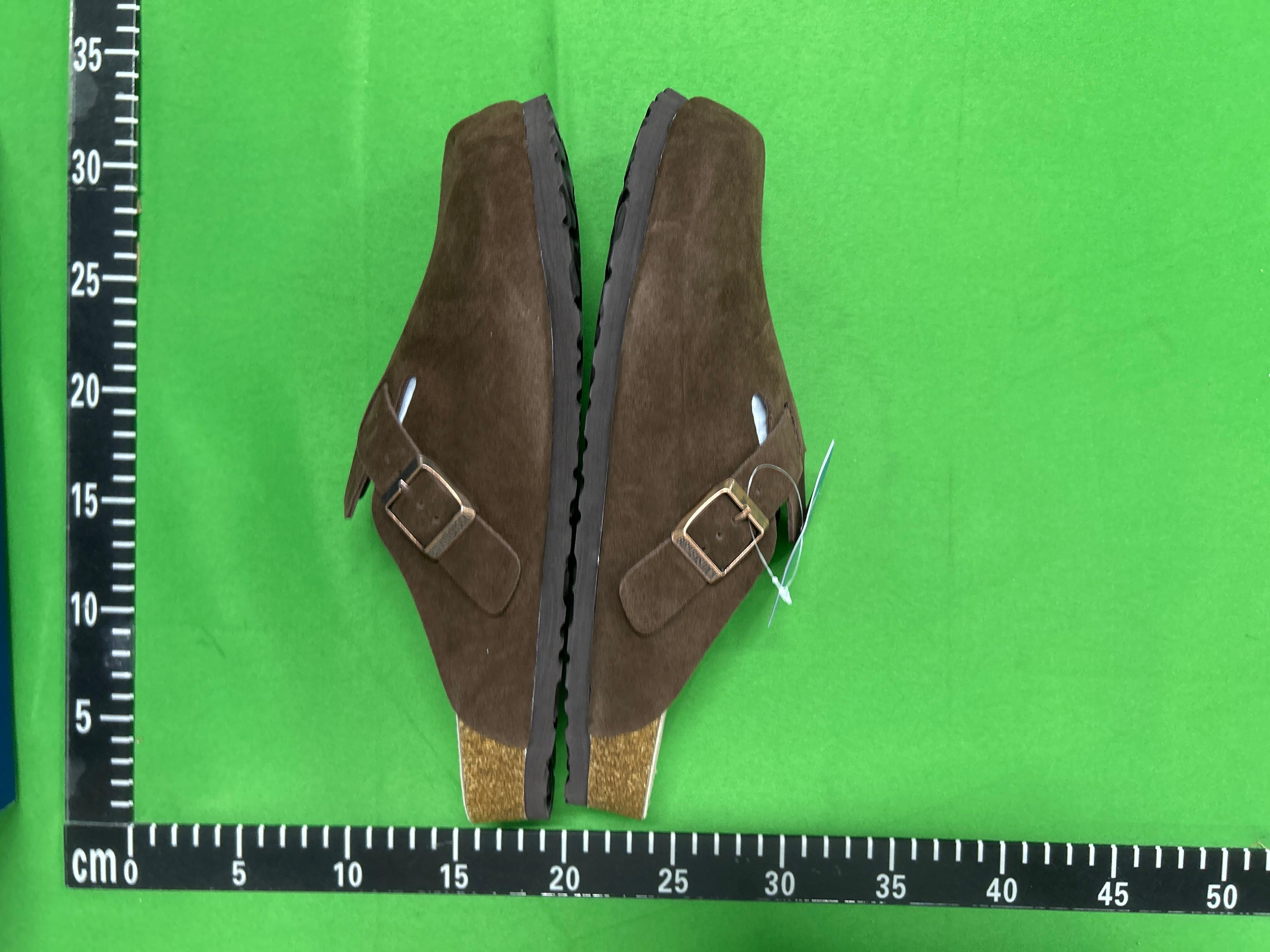 Foto QC 5 de Clarks Originals Wallabee Suede Gore-Tex Low Sand