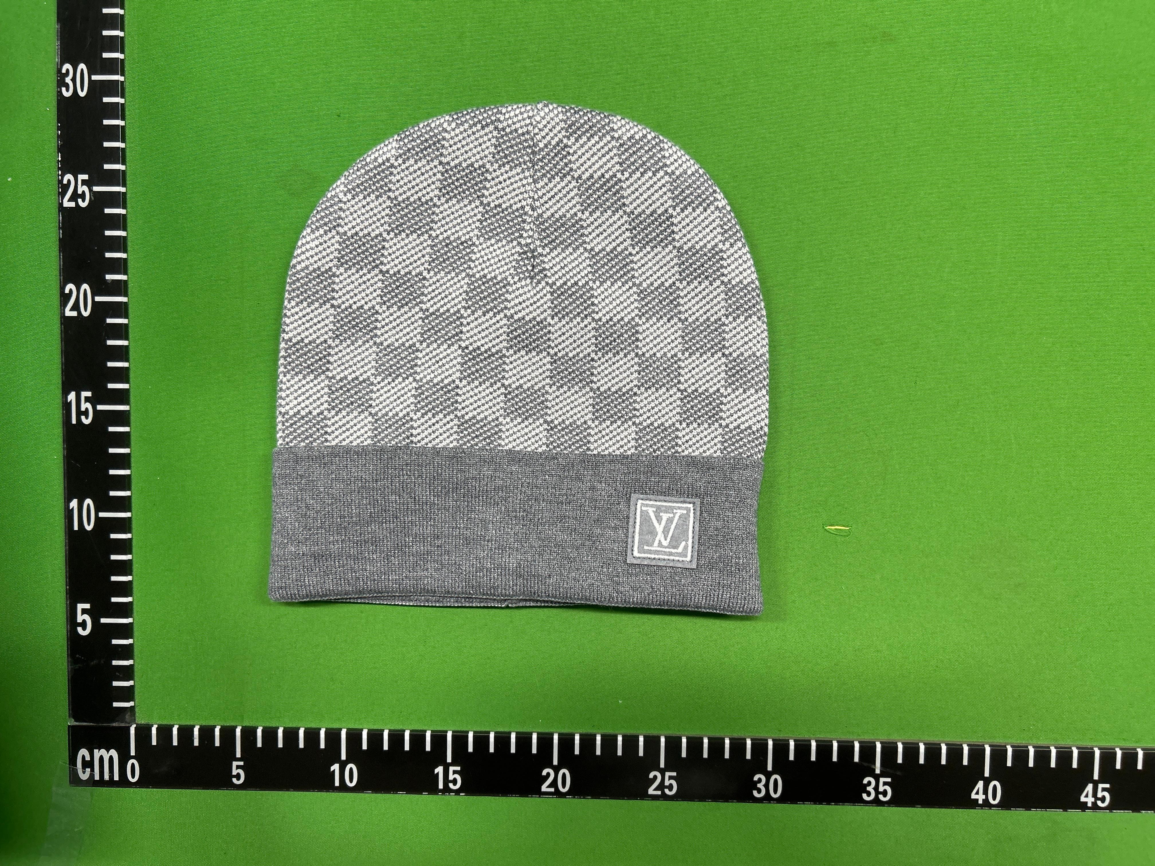 Foto QC 8 de Louis Vuitton Set 2-Piece Grey